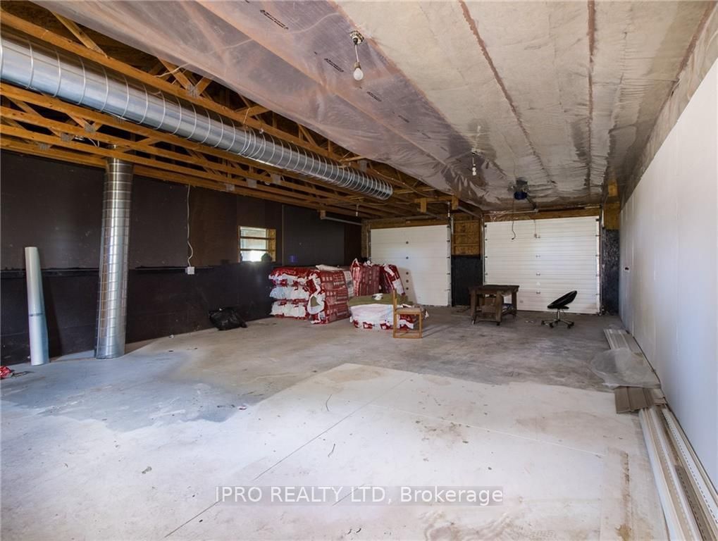 334076 Plank Line Property Photo 12