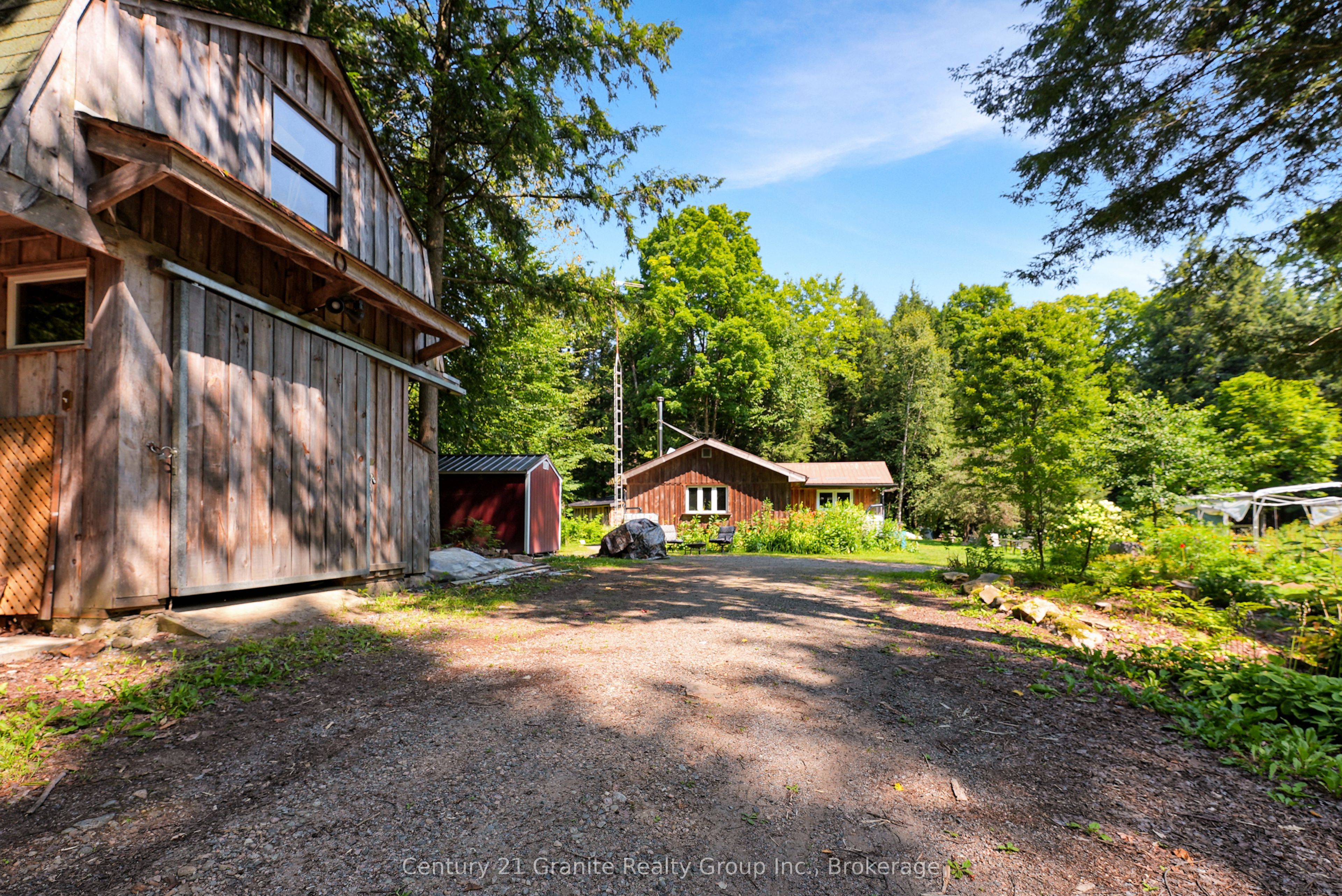 1842 Buckslide Road Property Photo