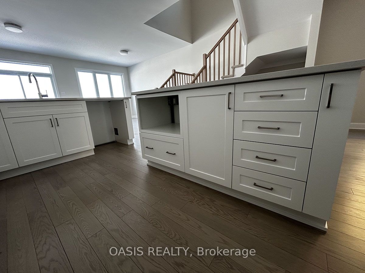 1527 Quarry Street Property Photo 6