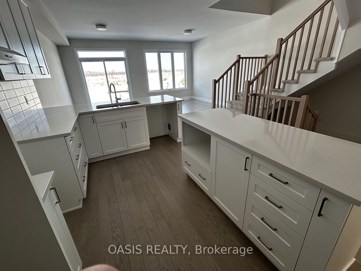 1527 Quarry Street Property Photo 7
