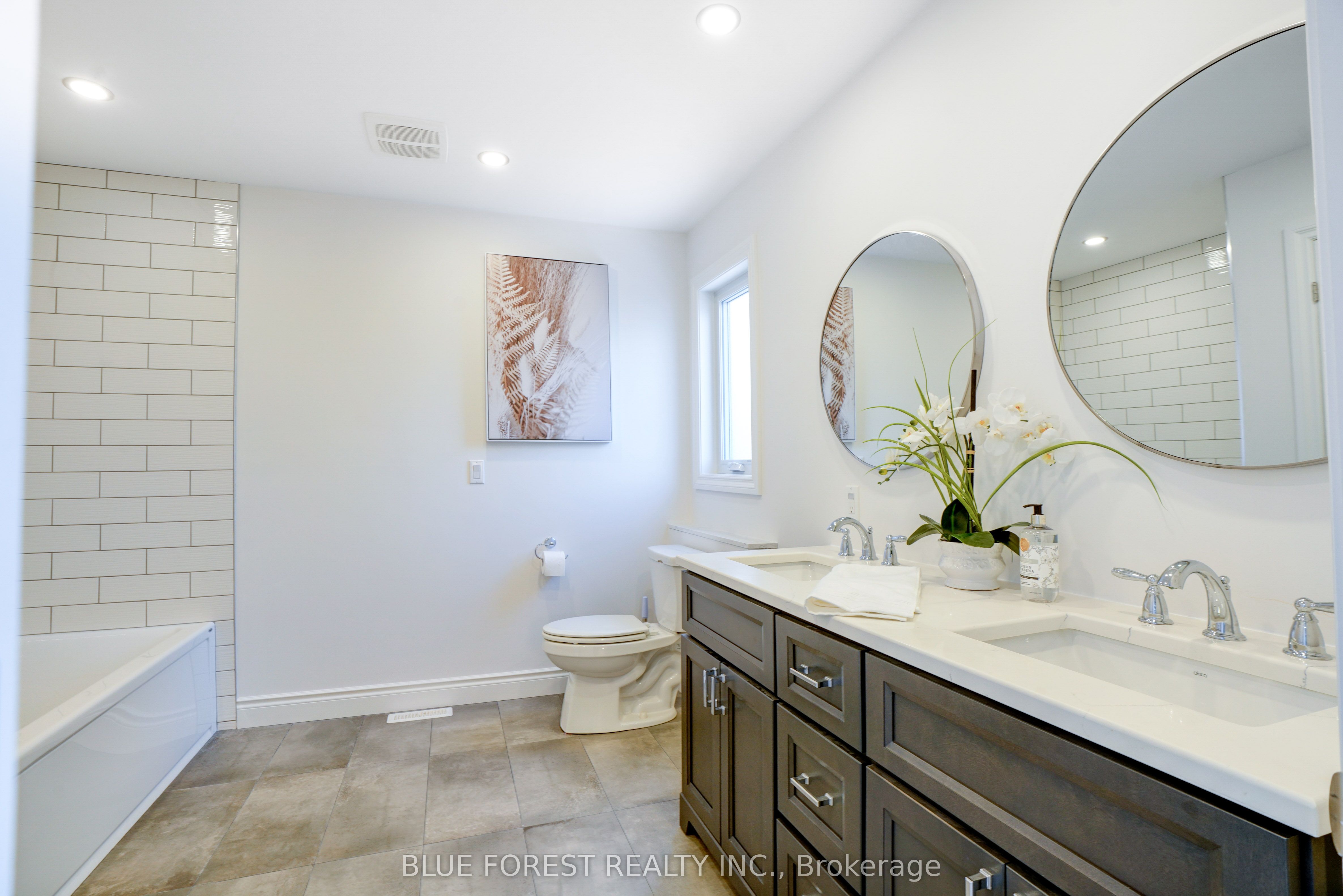574 Oakridge Dr Property Photo 31