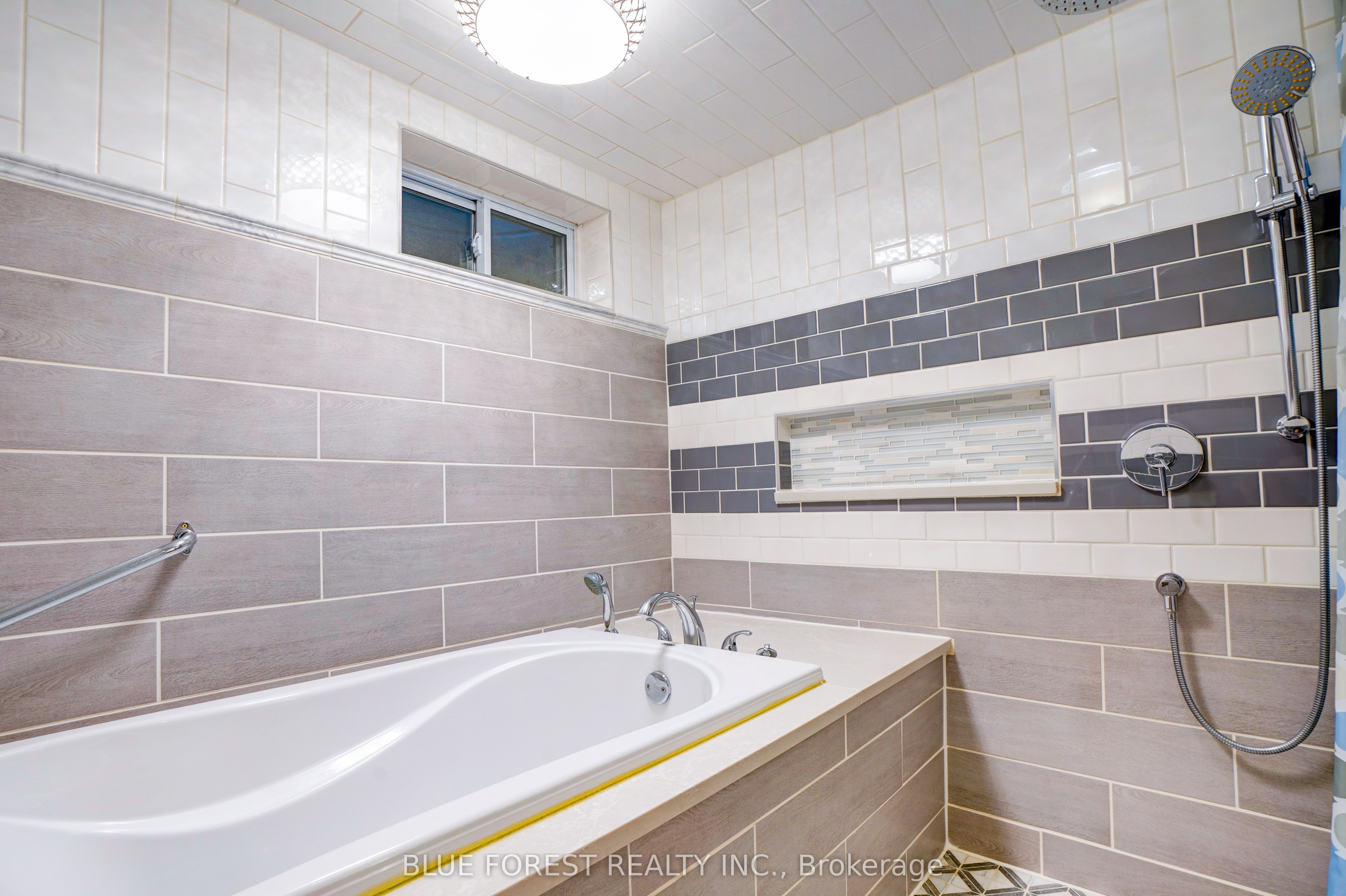 574 Oakridge Dr Property Photo 42