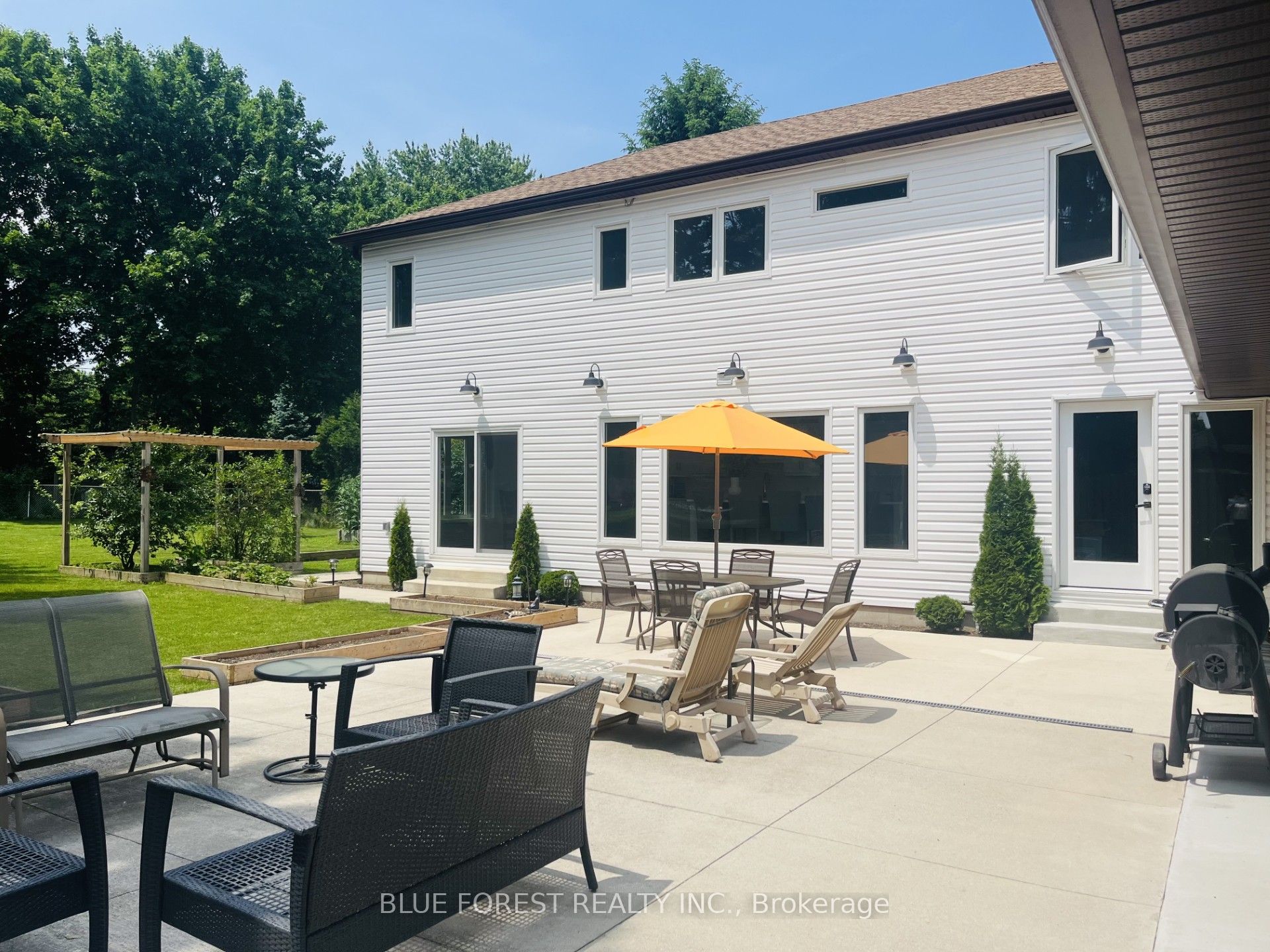 574 Oakridge Dr Property Photo 44