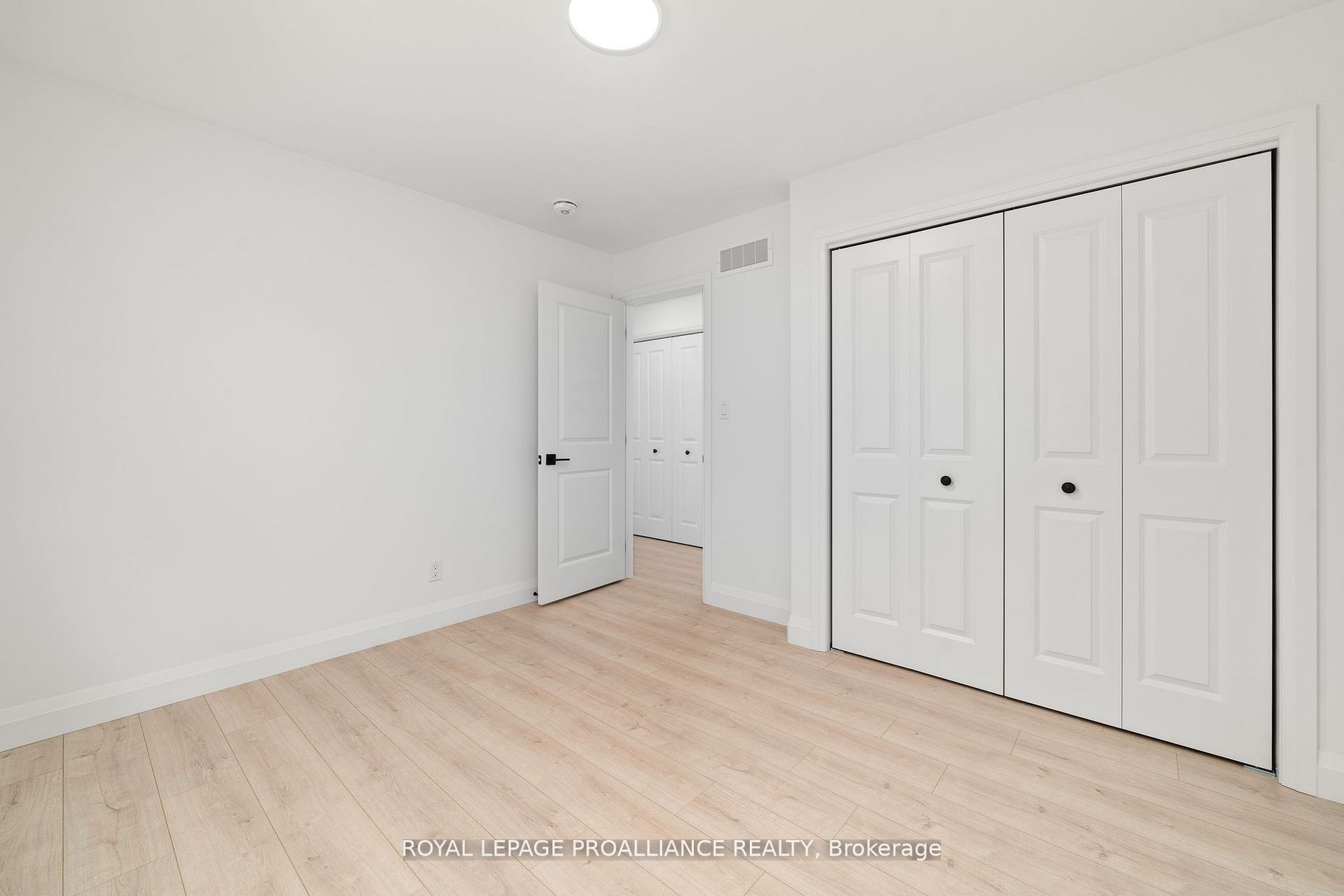 72 Stirling Crescent Property Photo 21