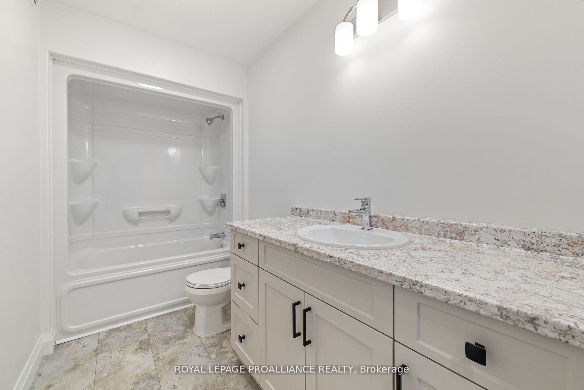 72 Stirling Crescent Property Photo 22