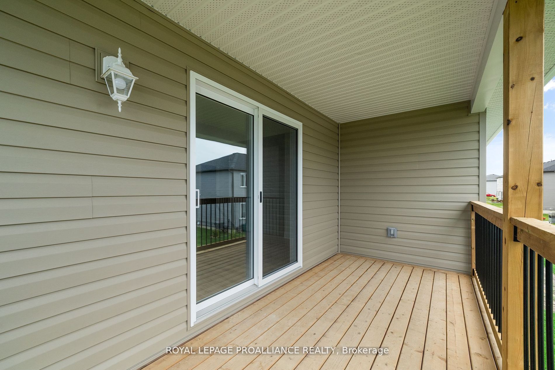 72 Stirling Crescent Property Photo 33