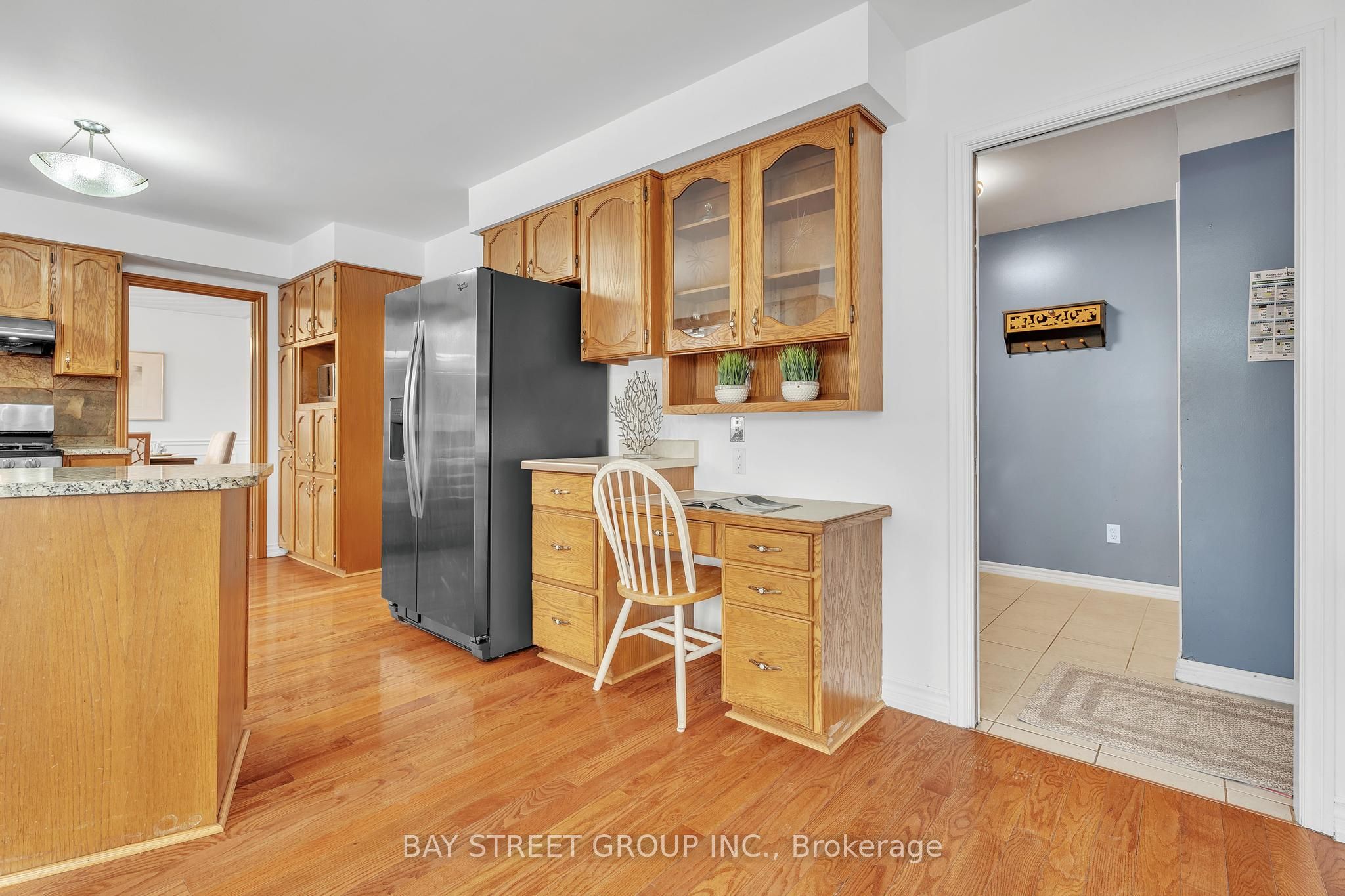 976 Griffith Street Property Photo 22