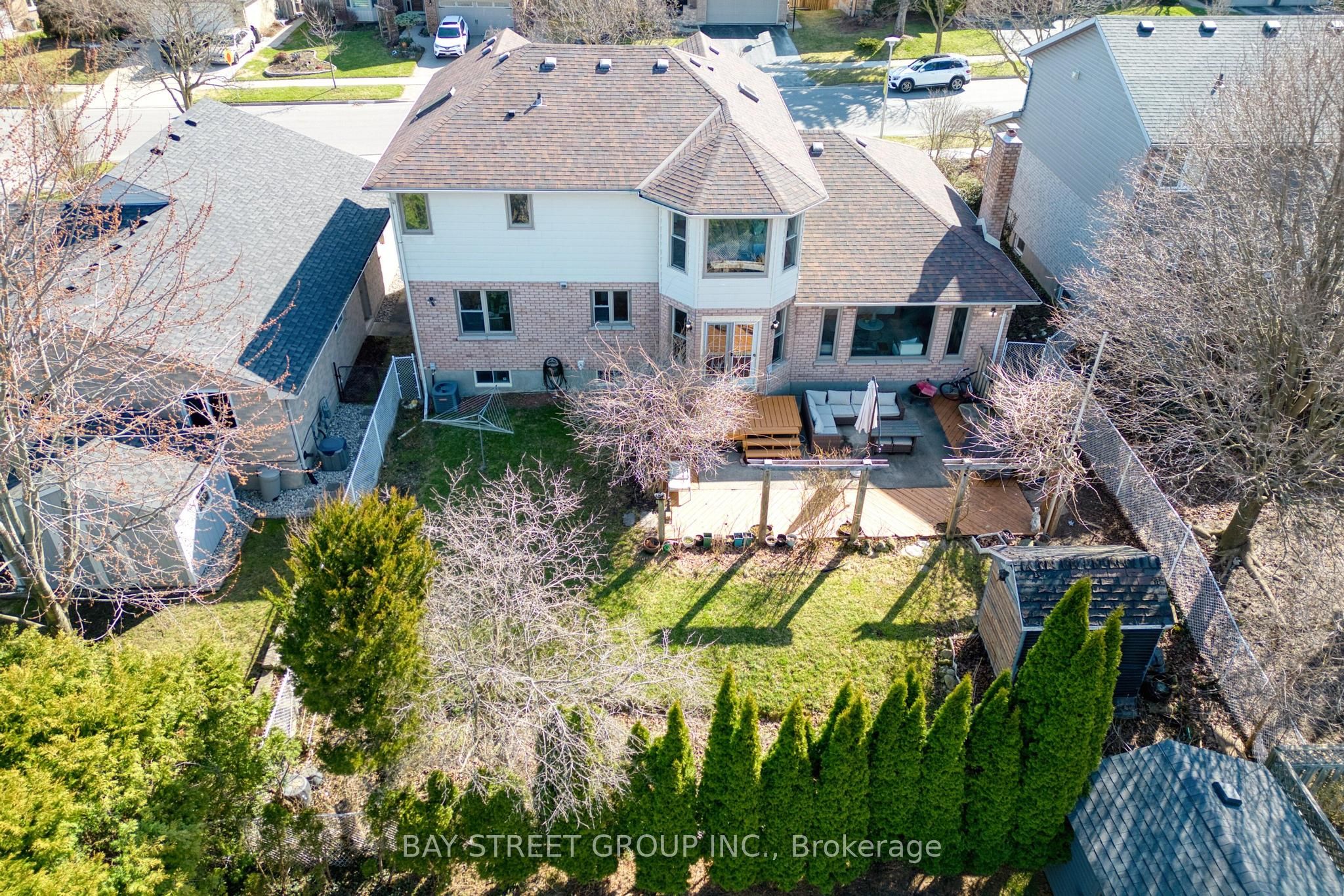 976 Griffith Street Property Photo 44
