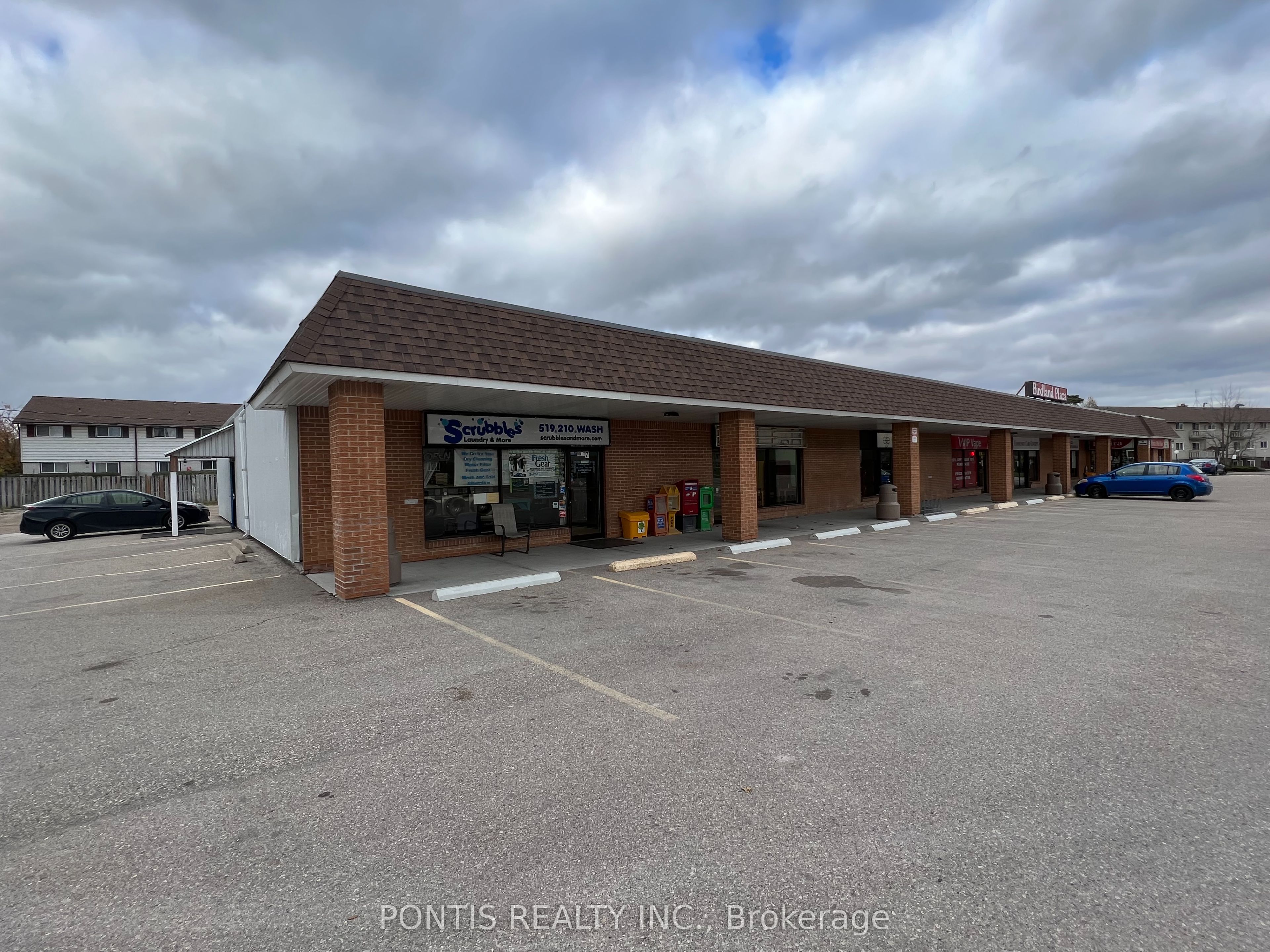 #7 - 112 Oriole Parkway Property Photo 2