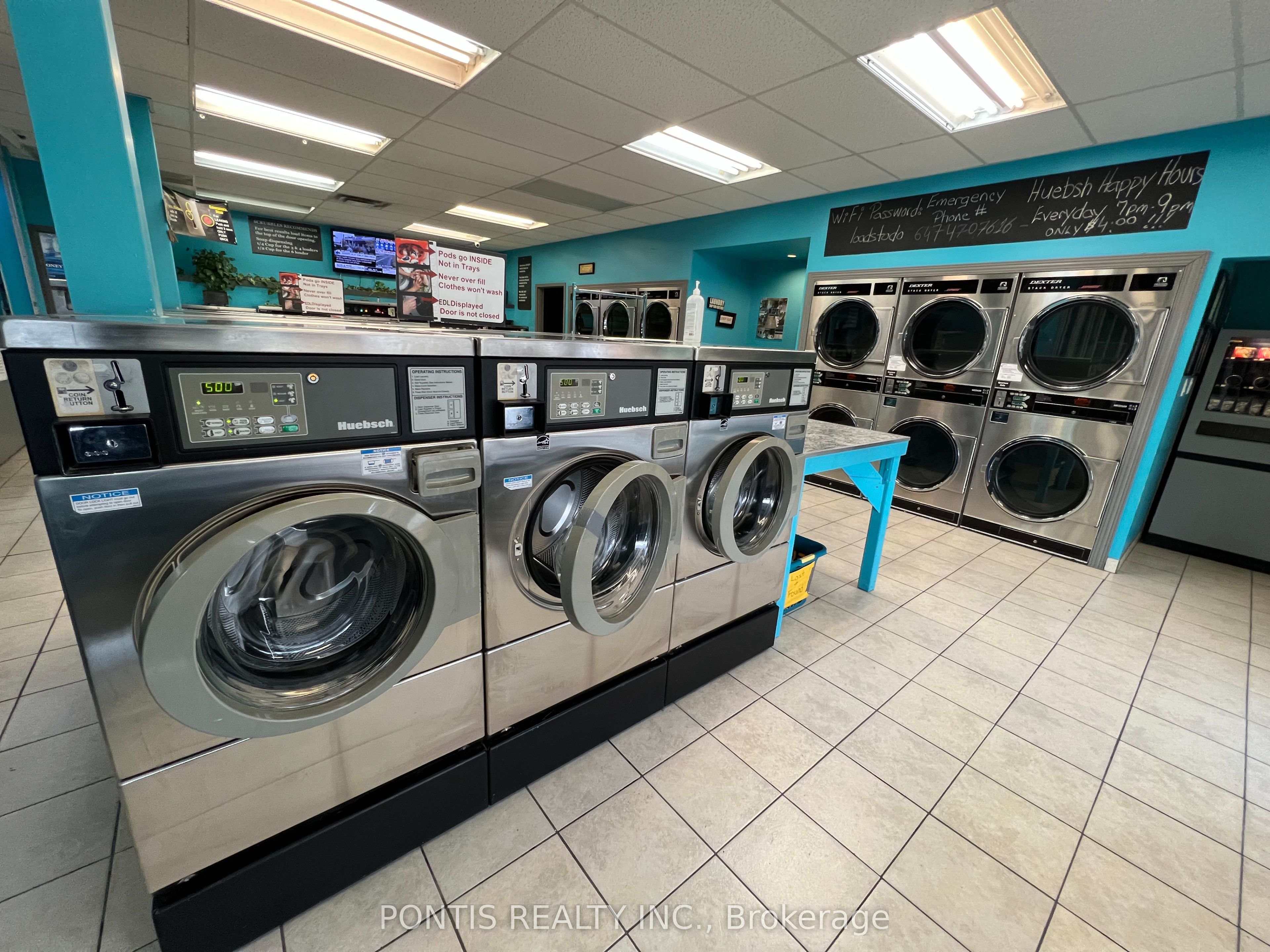 #7 - 112 Oriole Parkway Property Photo 4