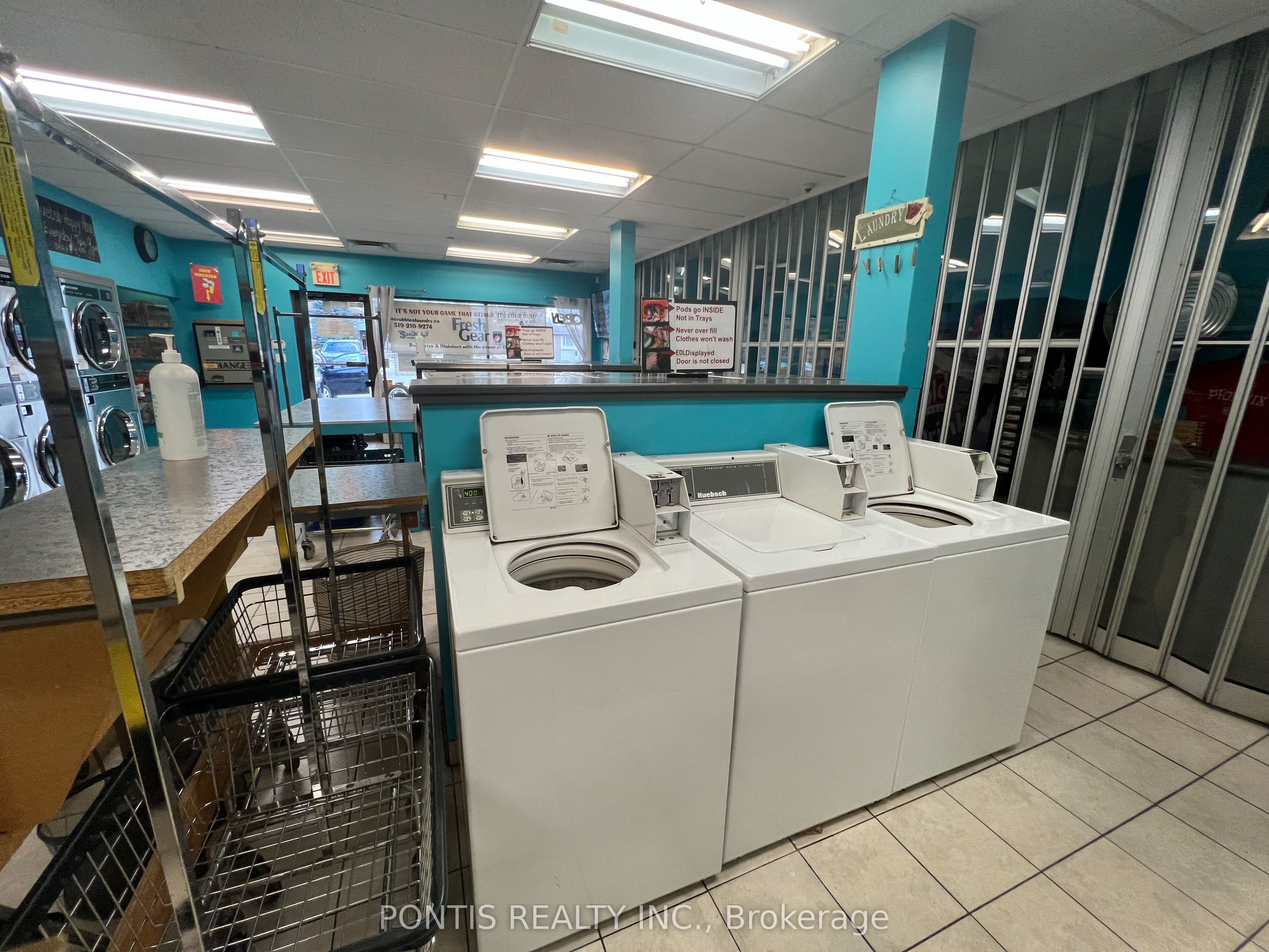 #7 - 112 Oriole Parkway Property Photo 13