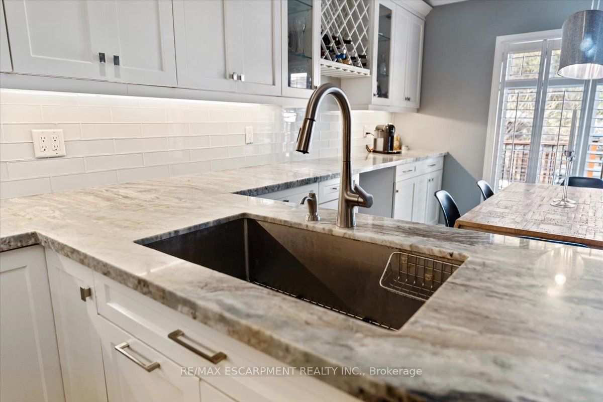 6 Tamarack Court Property Photo 13