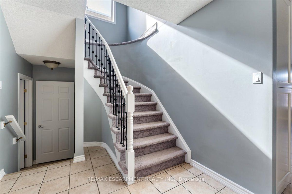 6 Tamarack Court Property Photo 20