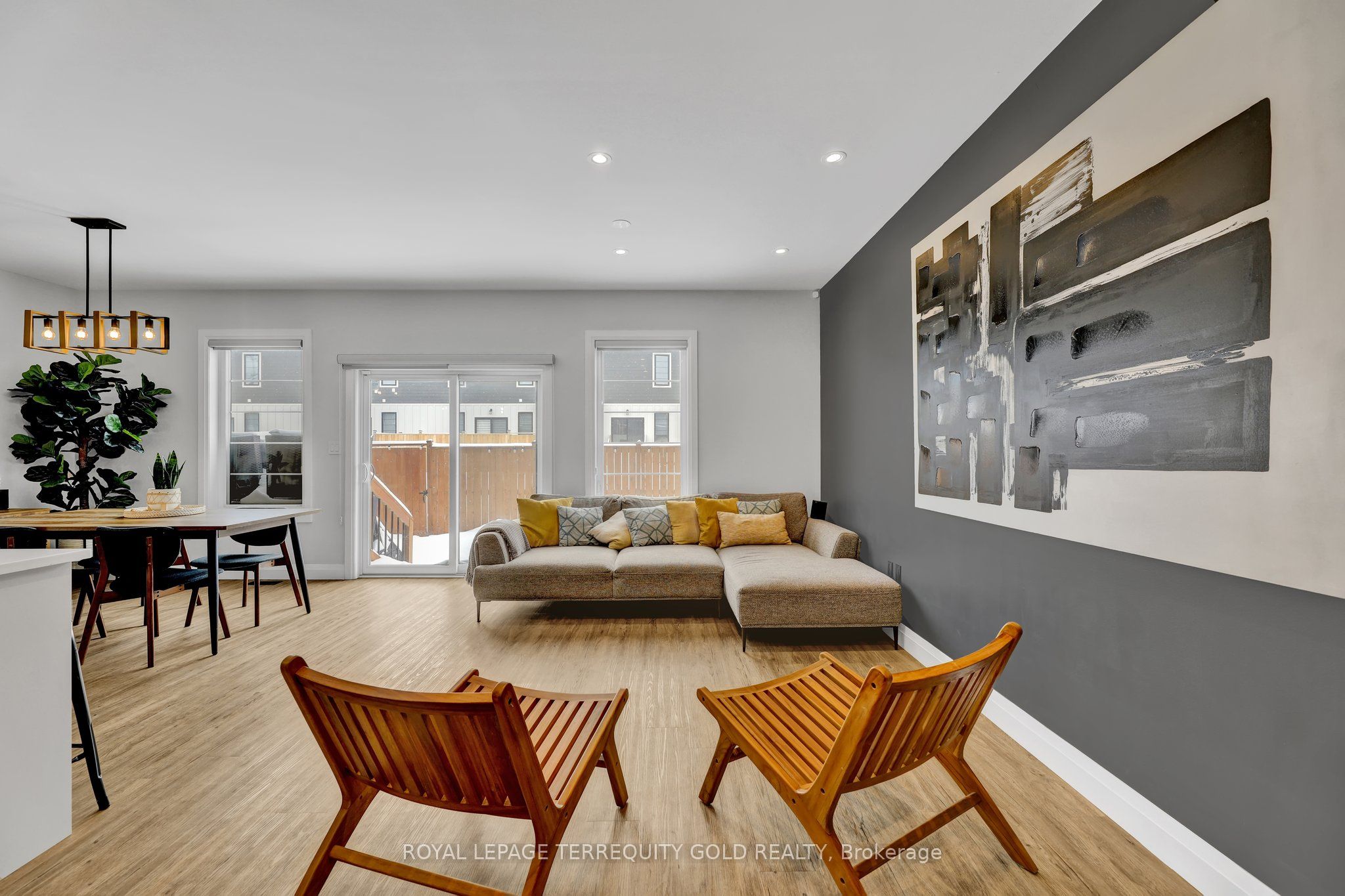 #1004 - 360 Quarter Town Line Property Photo 4