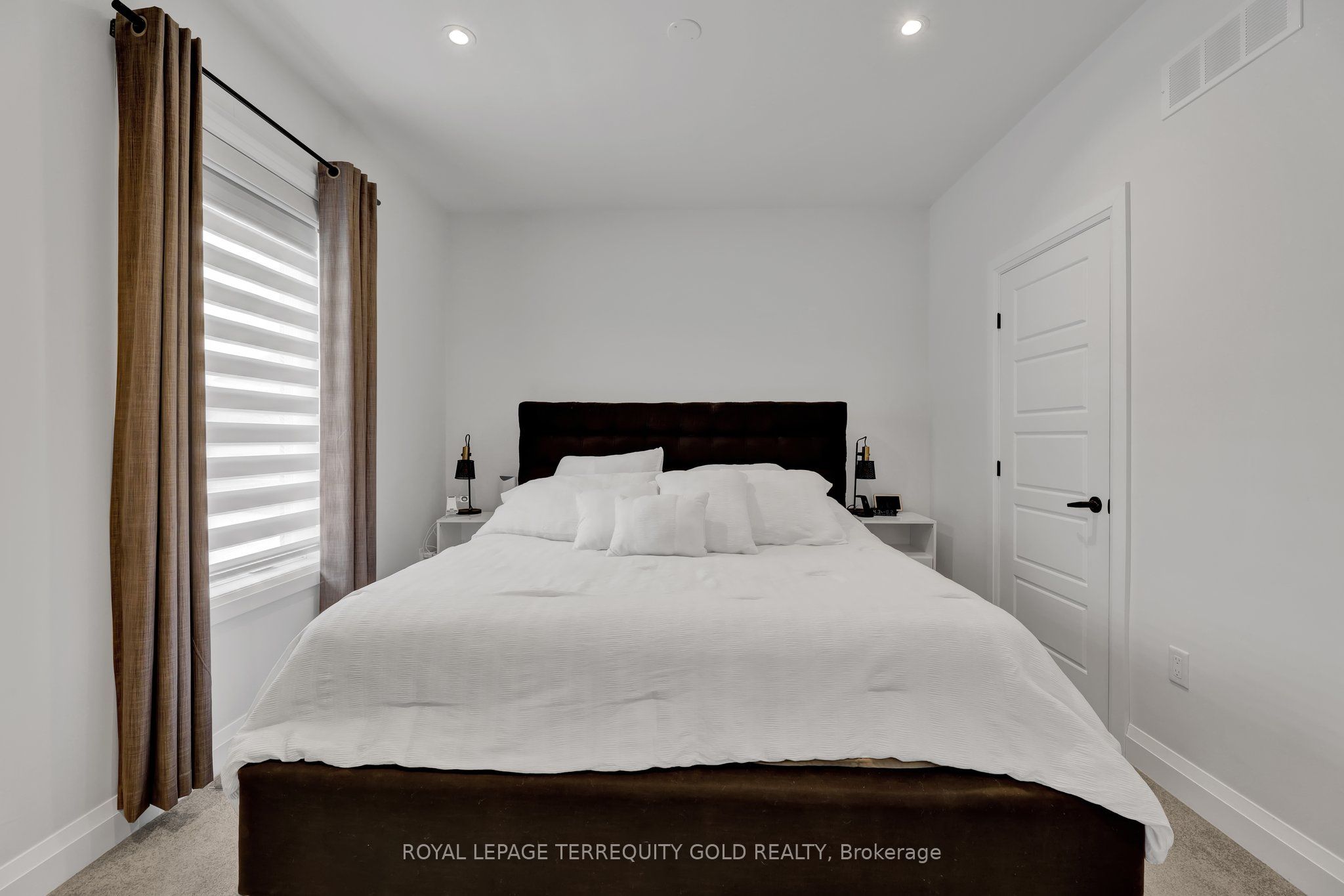 #1004 - 360 Quarter Town Line Property Photo 12