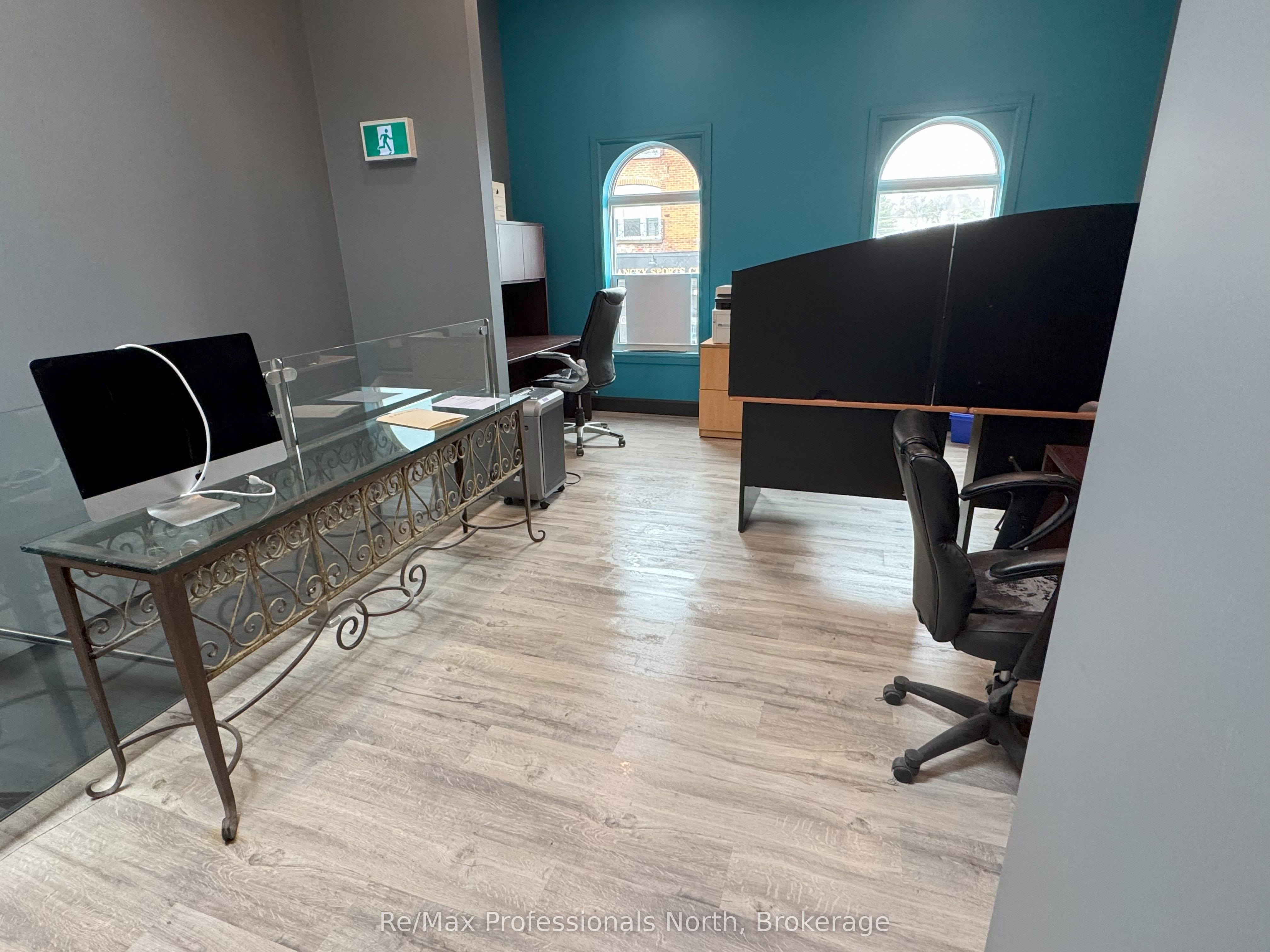 #a - 8 Manitoba Street Property Photo 8