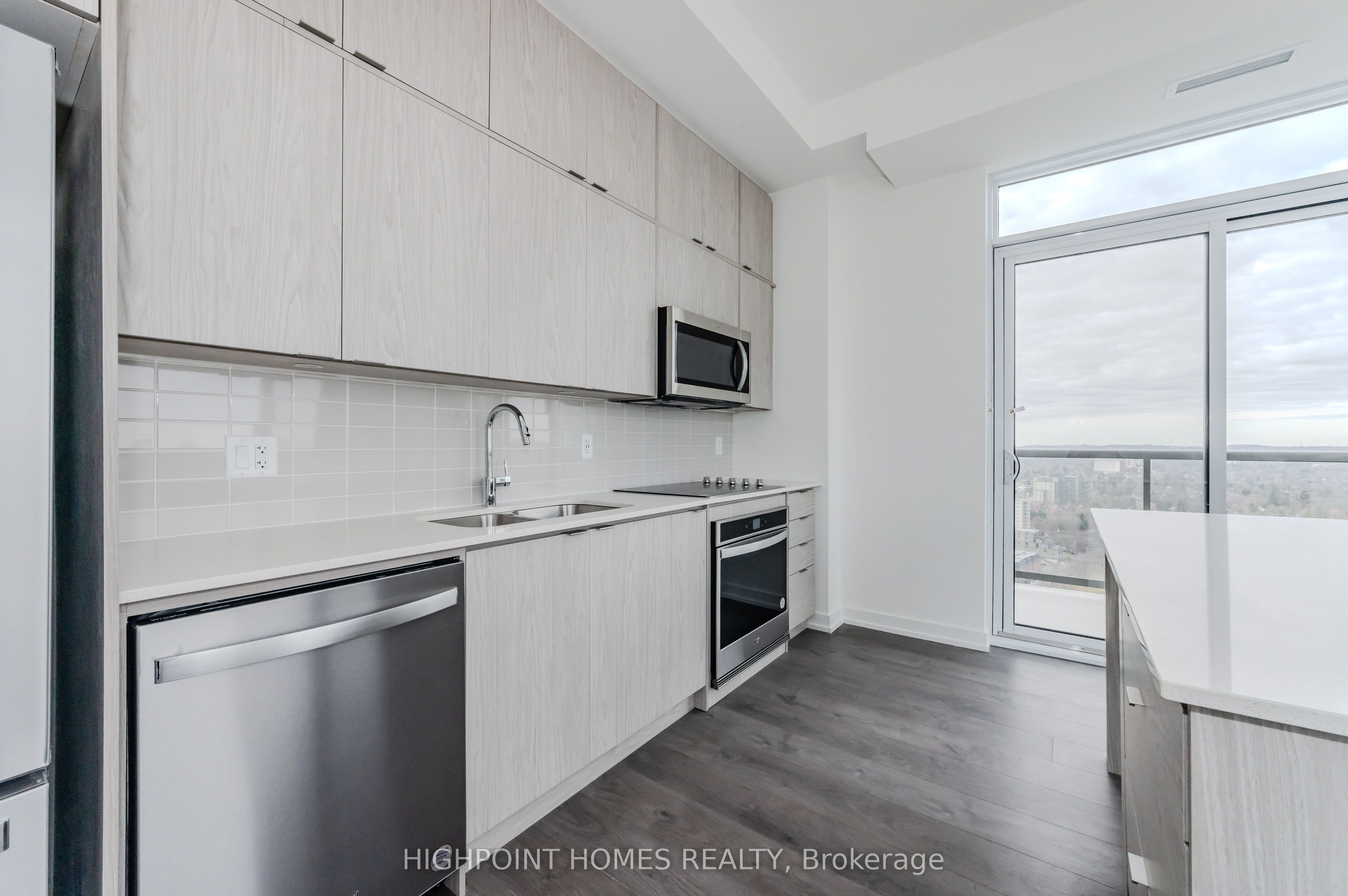 #2509 - 55 Duke Street Property Photo 5