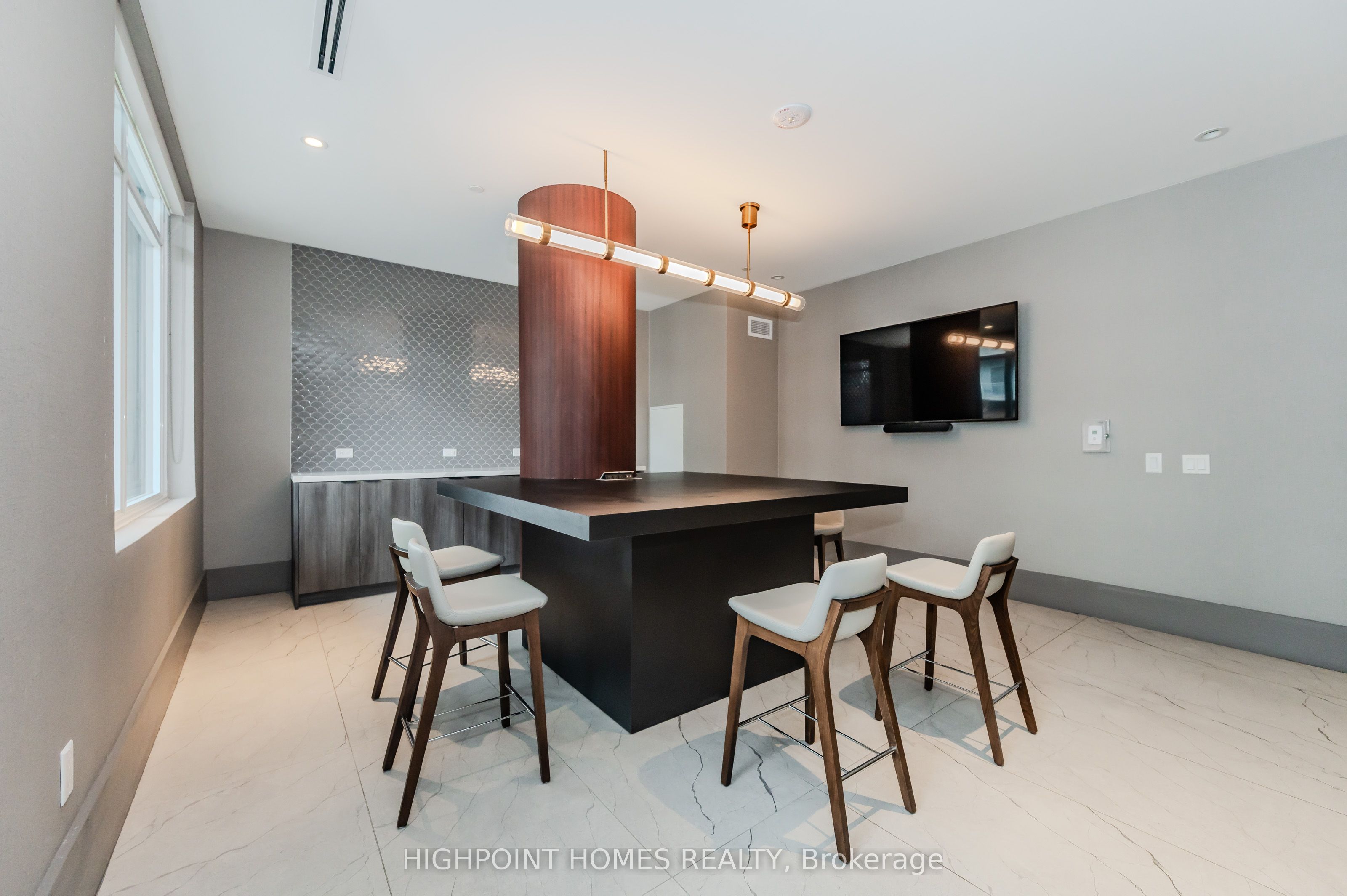#2509 - 55 Duke Street Property Photo 23