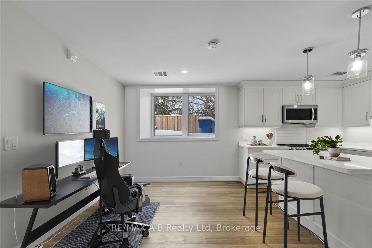 #103 - 100 Gordon Street Property Photo 4