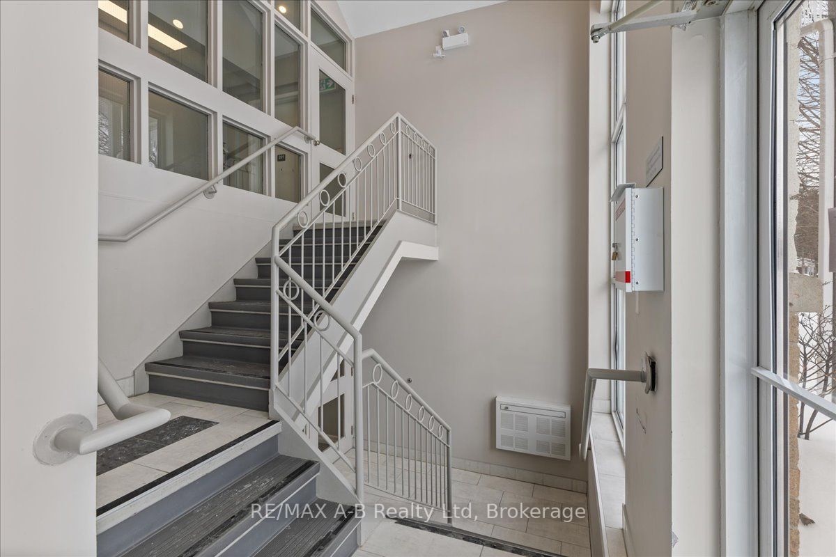 #103 - 100 Gordon Street Property Photo 17