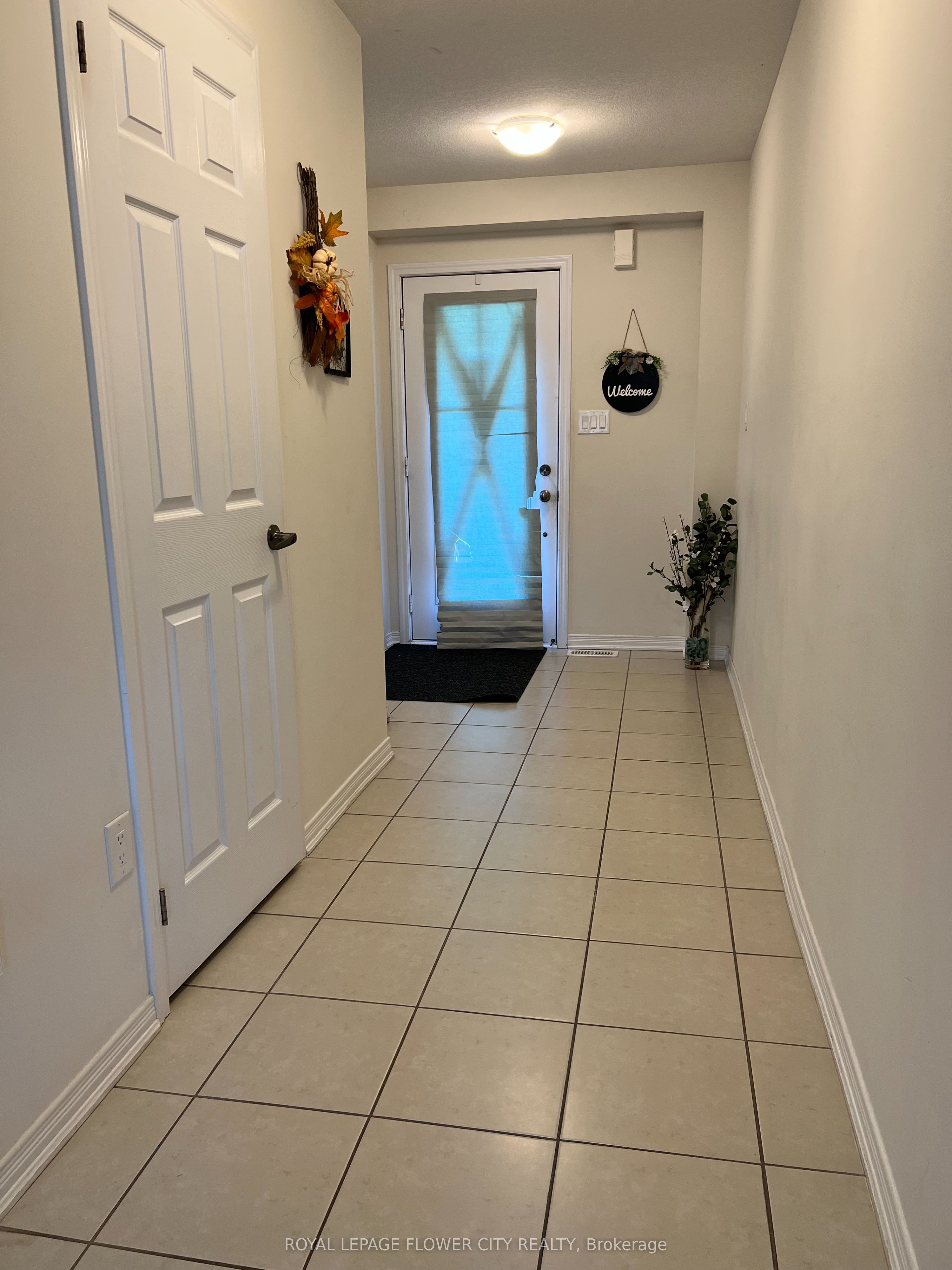 151 Thompson Rd Property Photo 4