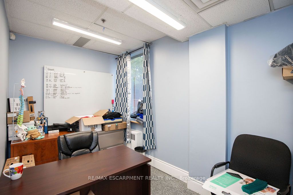 42 Niagara Street Property Photo 15