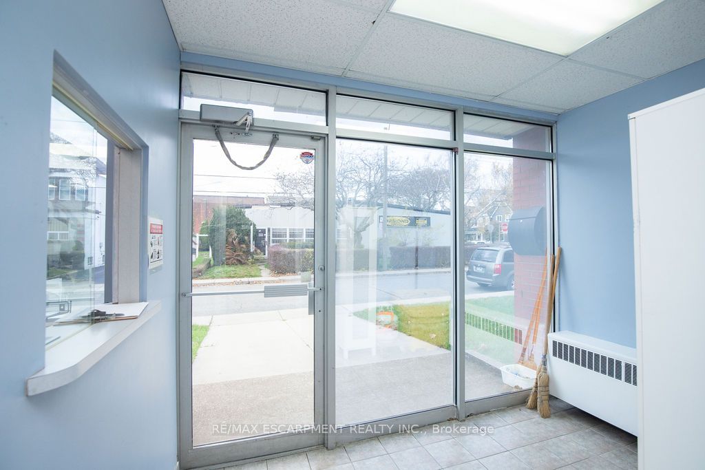 42 Niagara Street Property Photo 19