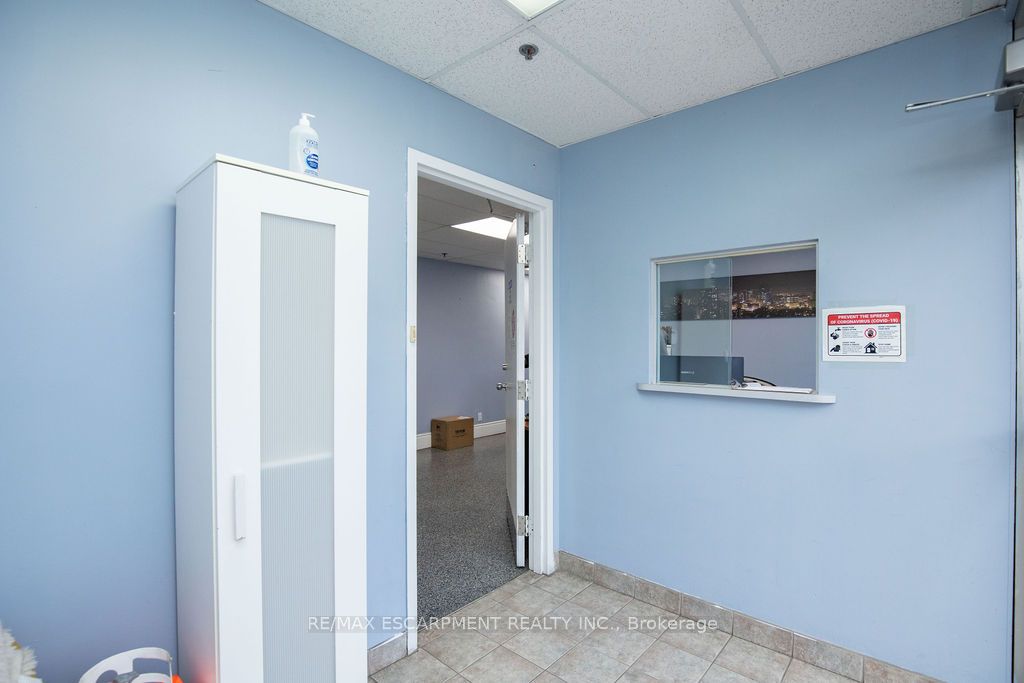 42 Niagara Street Property Photo 20