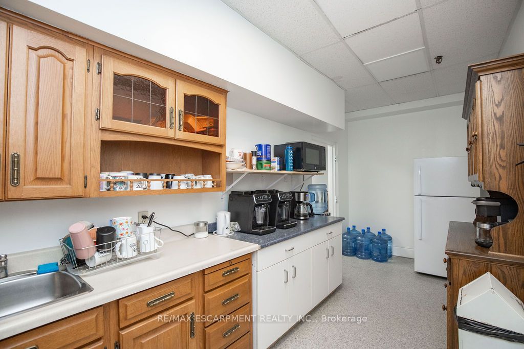 42 Niagara Street Property Photo 25