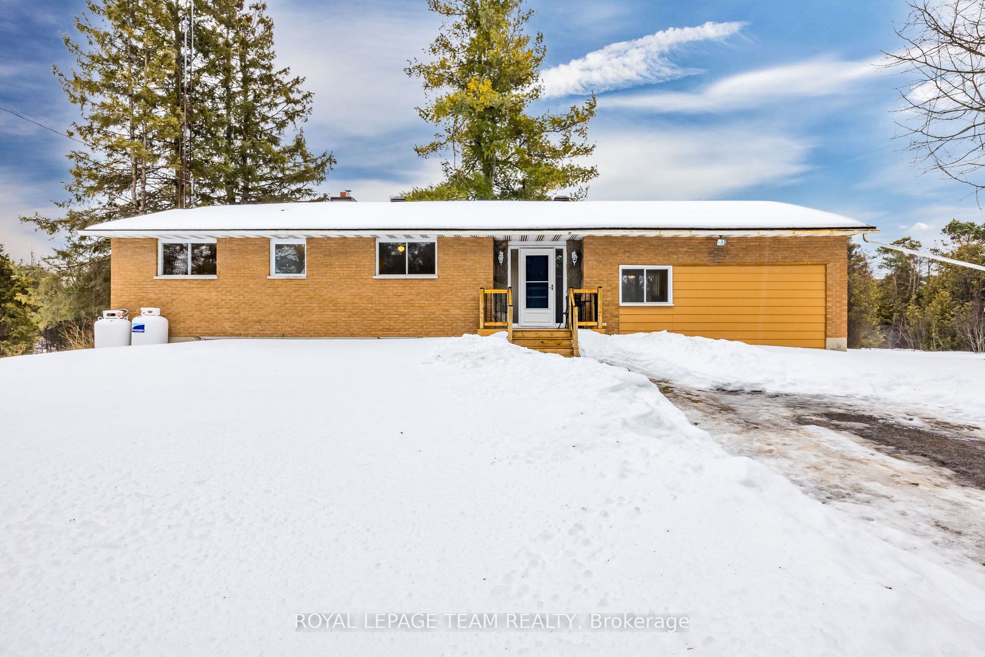 7069 Gallagher Road Property Photo