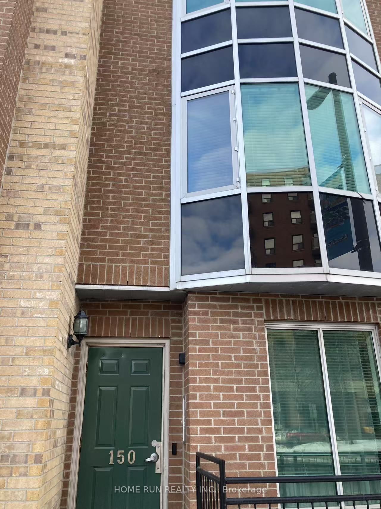 #2a - 150 York Street Property Photo 3
