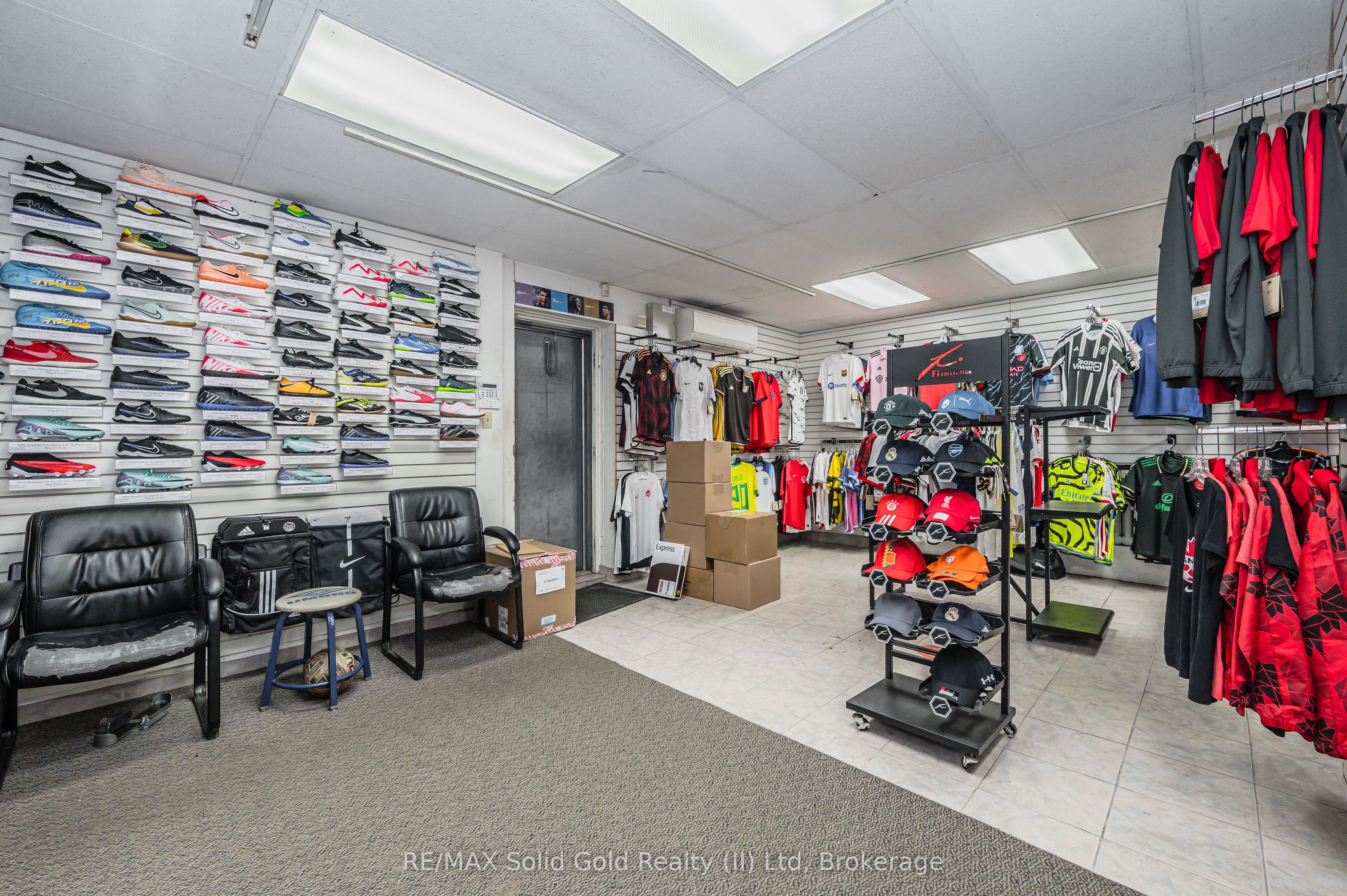 77 Ontario Street Property Photo 7