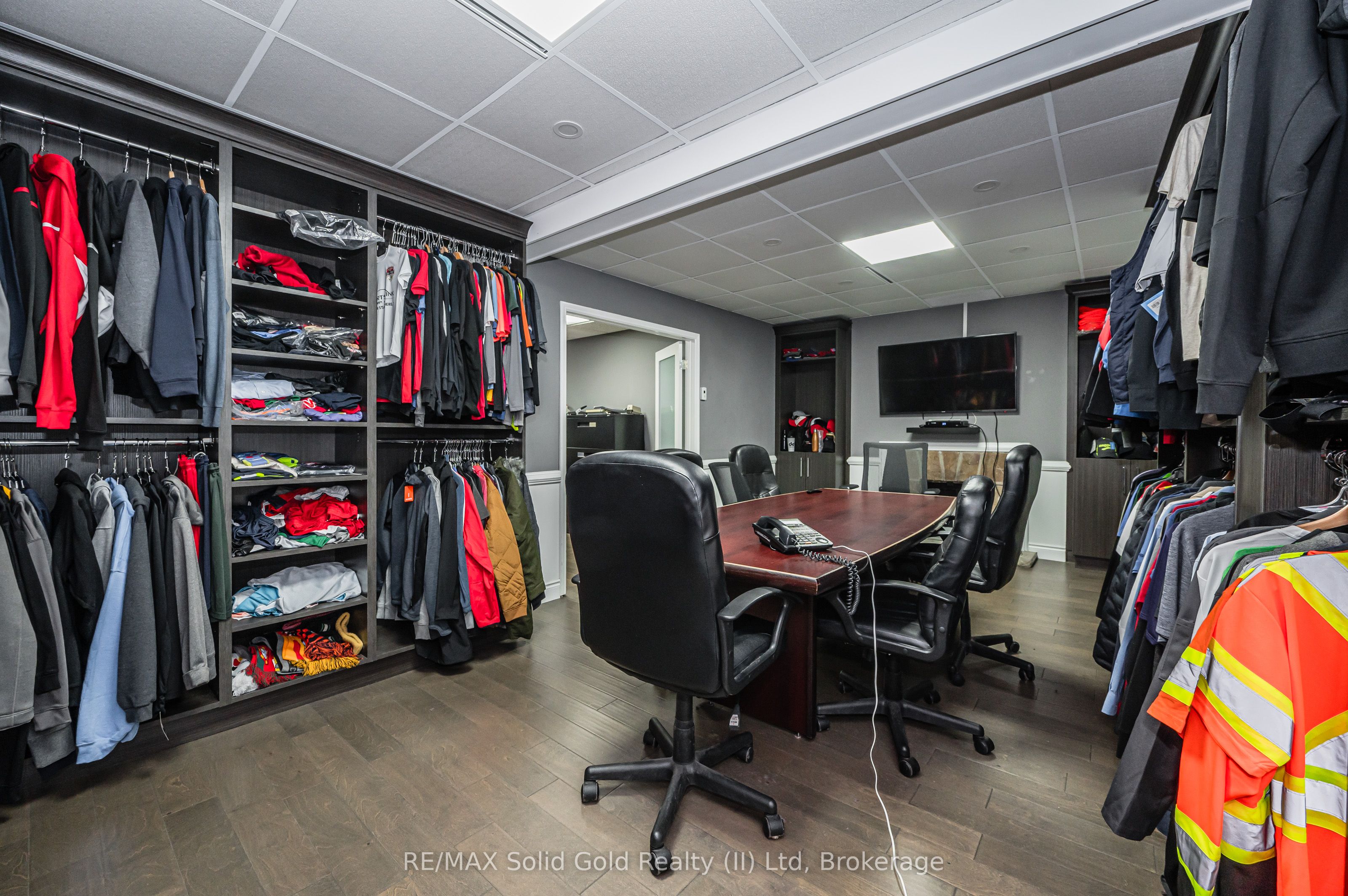 77 Ontario Street Property Photo 13