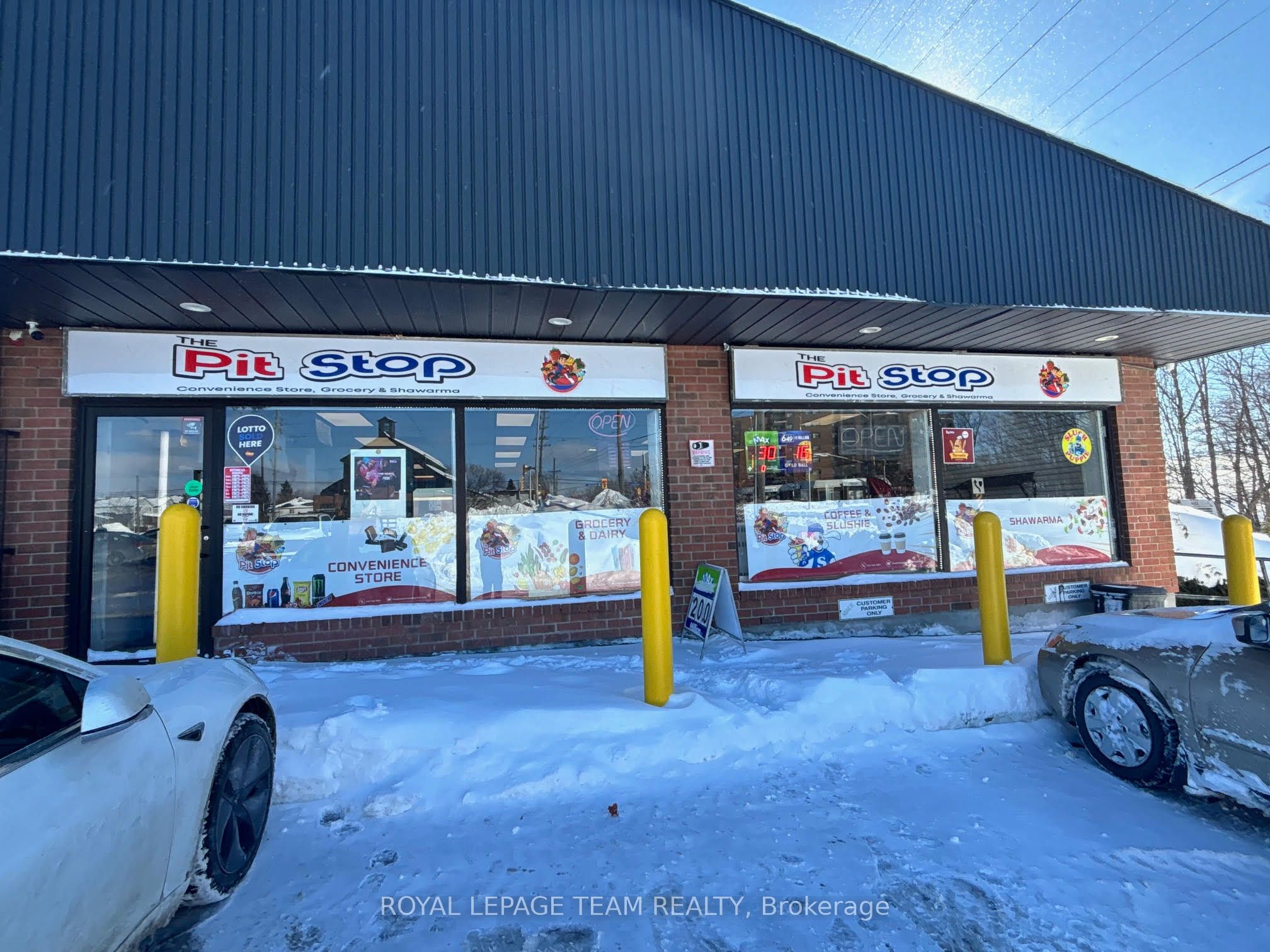 #unit B - 876 Montreal Road Property Photo