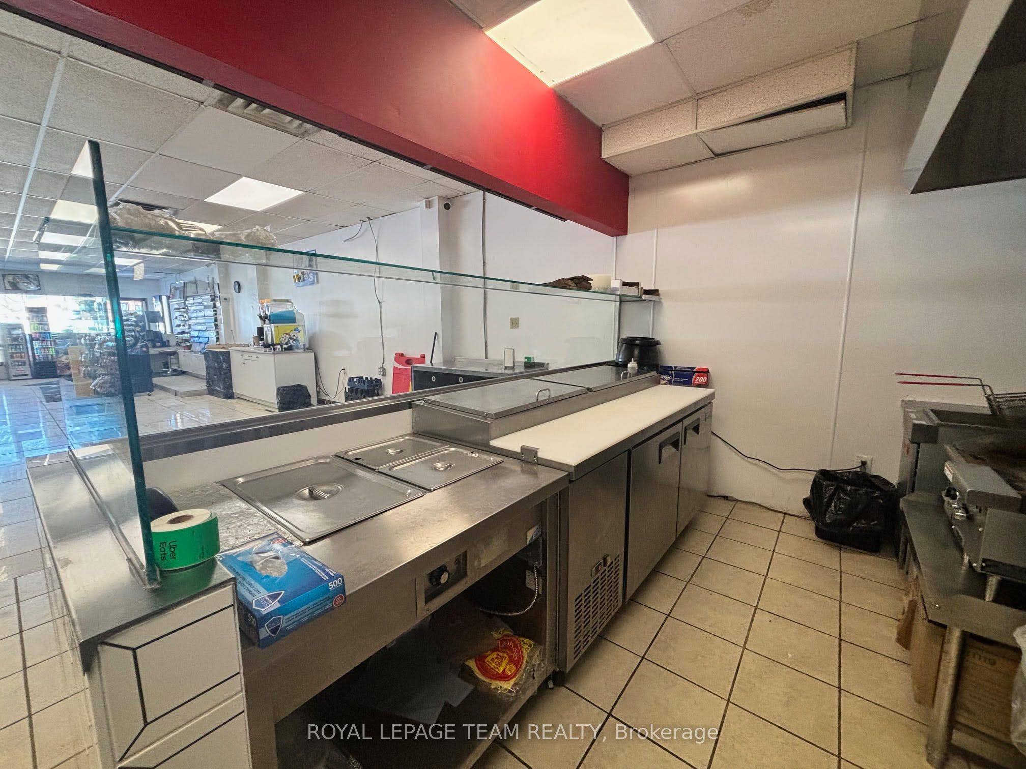 #unit B - 876 Montreal Road Property Photo 9