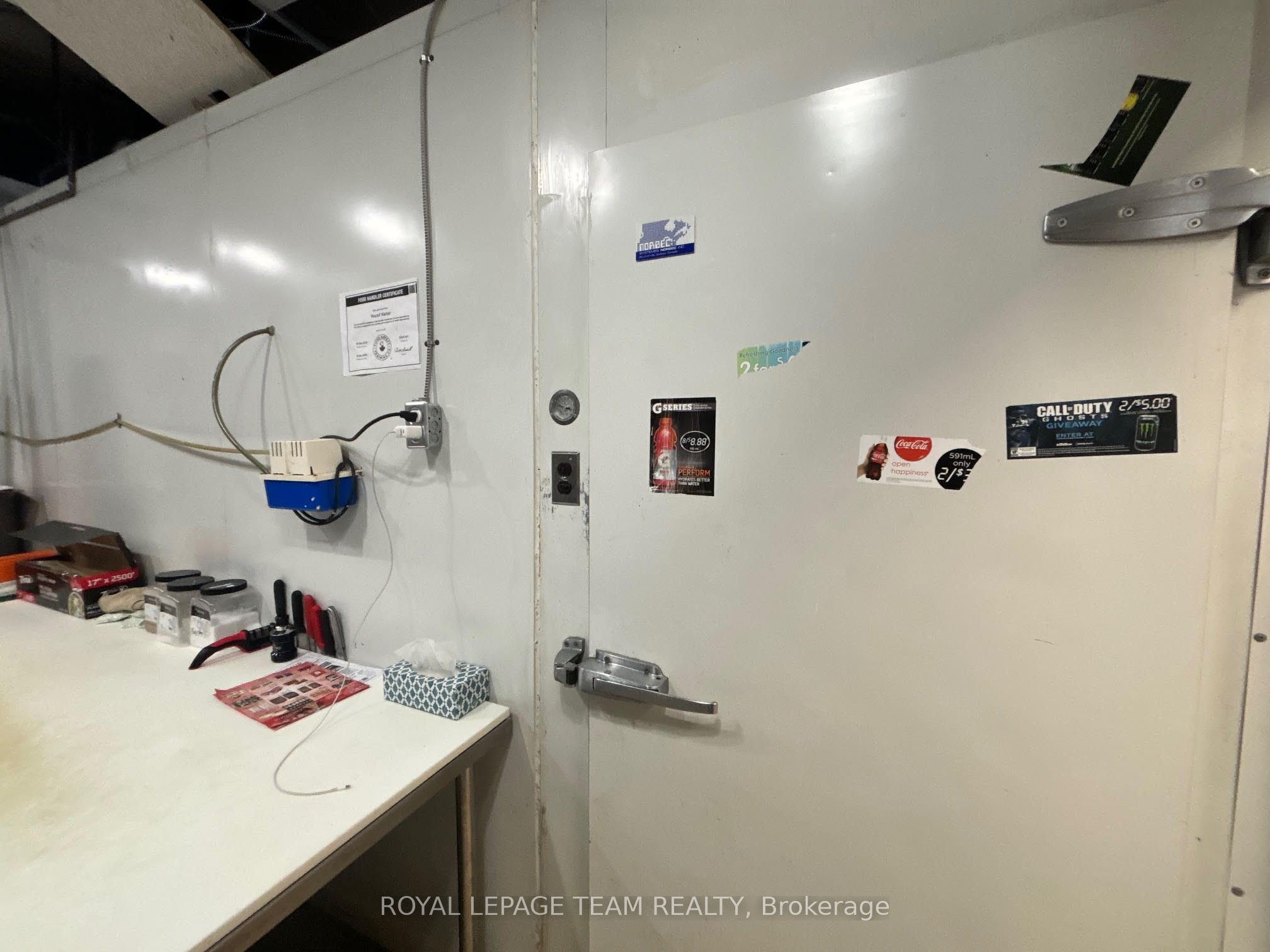 #unit B - 876 Montreal Road Property Photo 12