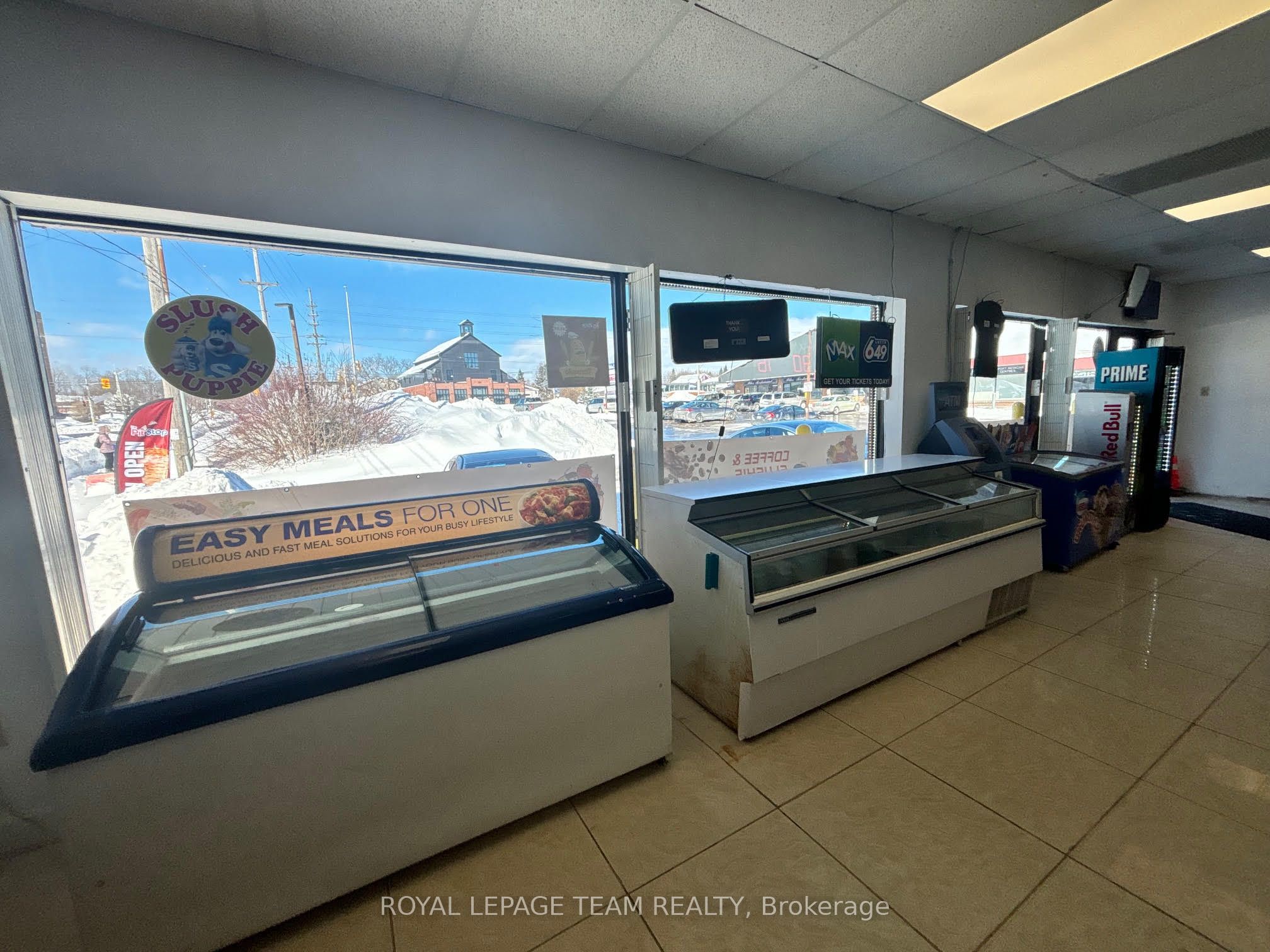 #unit B - 876 Montreal Road Property Photo 23