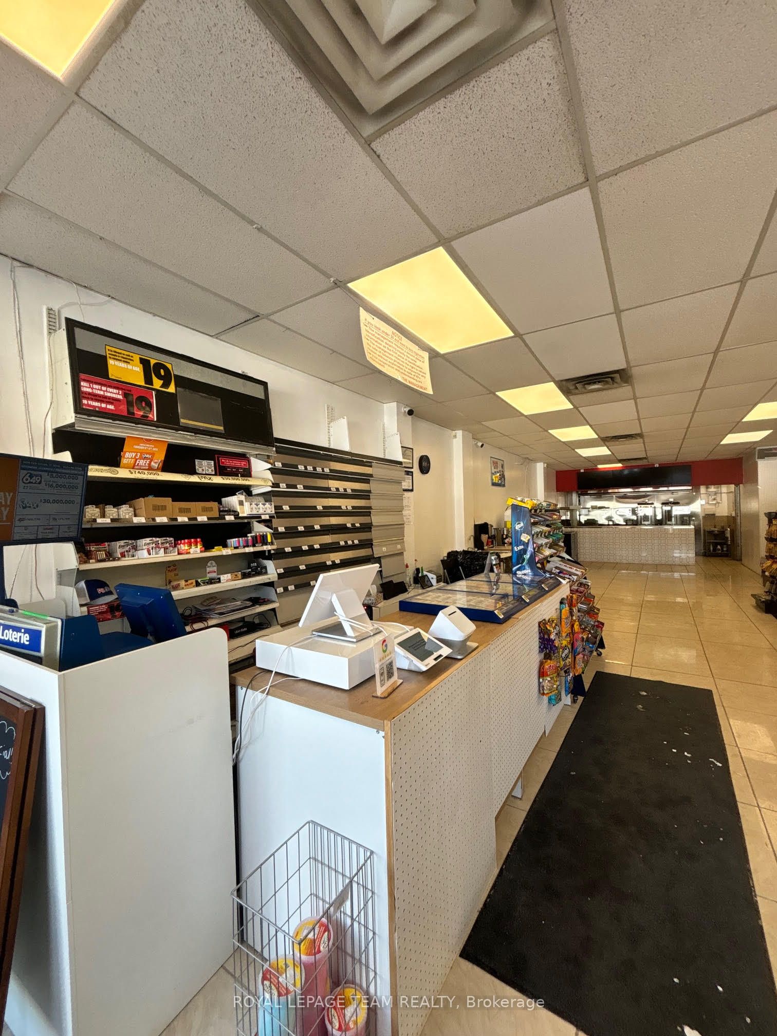 #unit B - 876 Montreal Road Property Photo 30