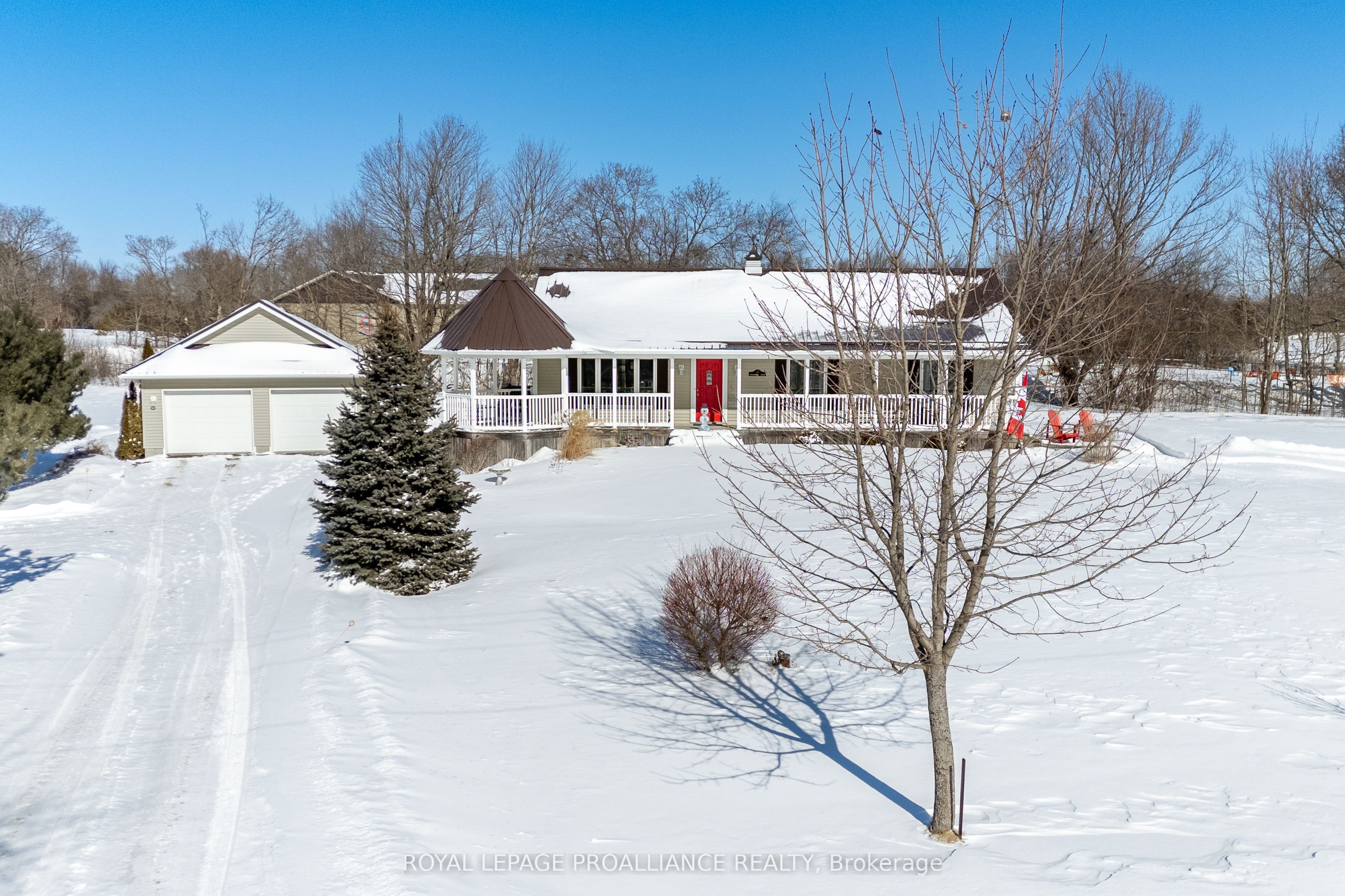 28 Huyck's Point Road Property Photo