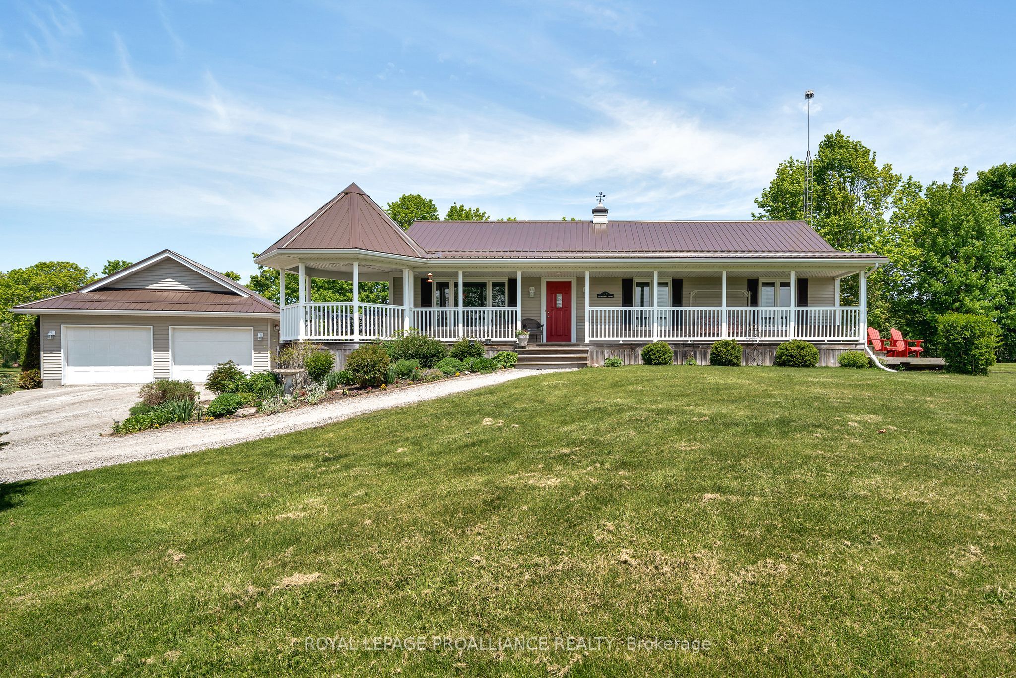 28 Huyck's Point Road Property Photo 1