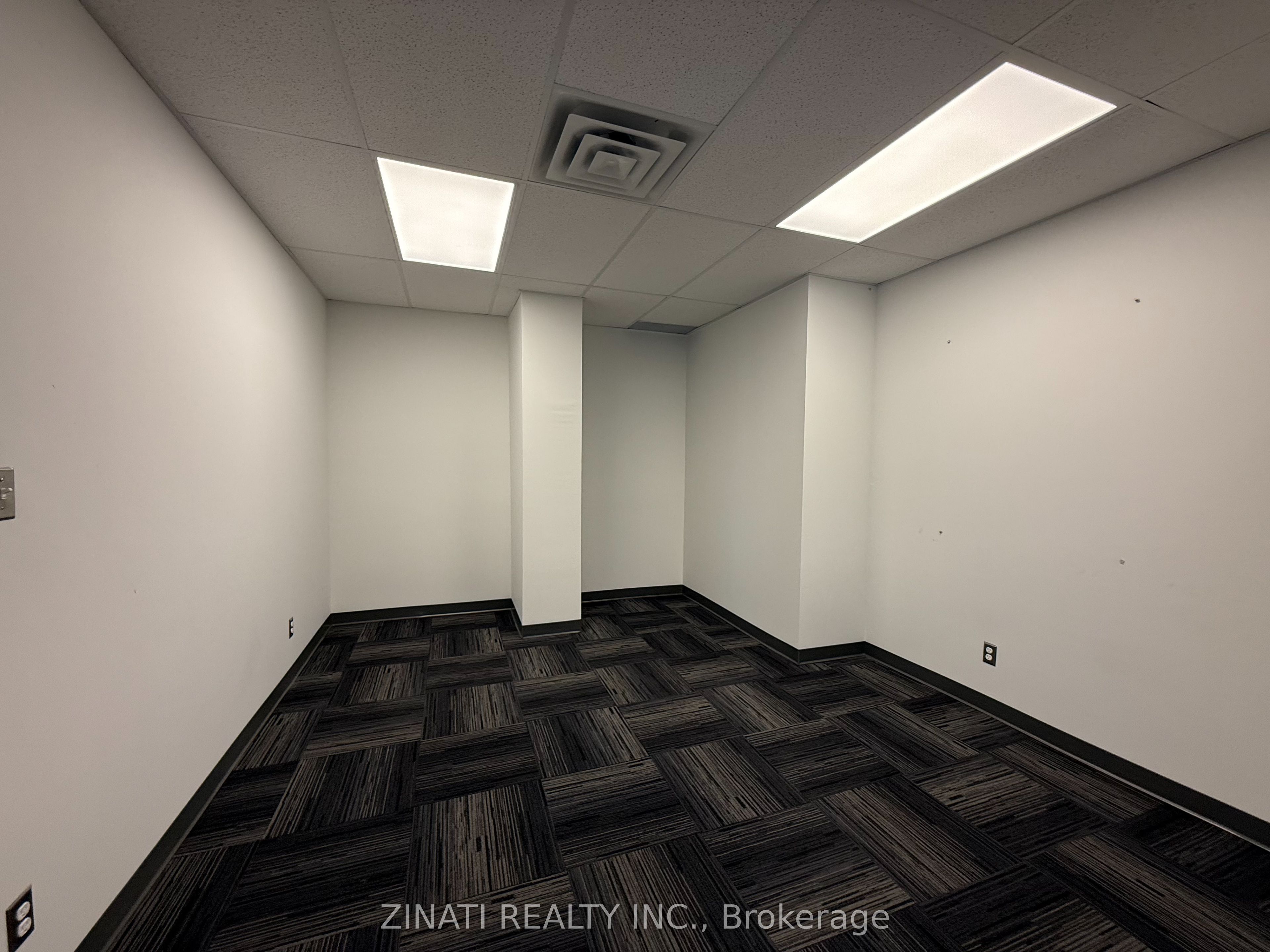 #800 - 38 Antares Drive Property Photo 4