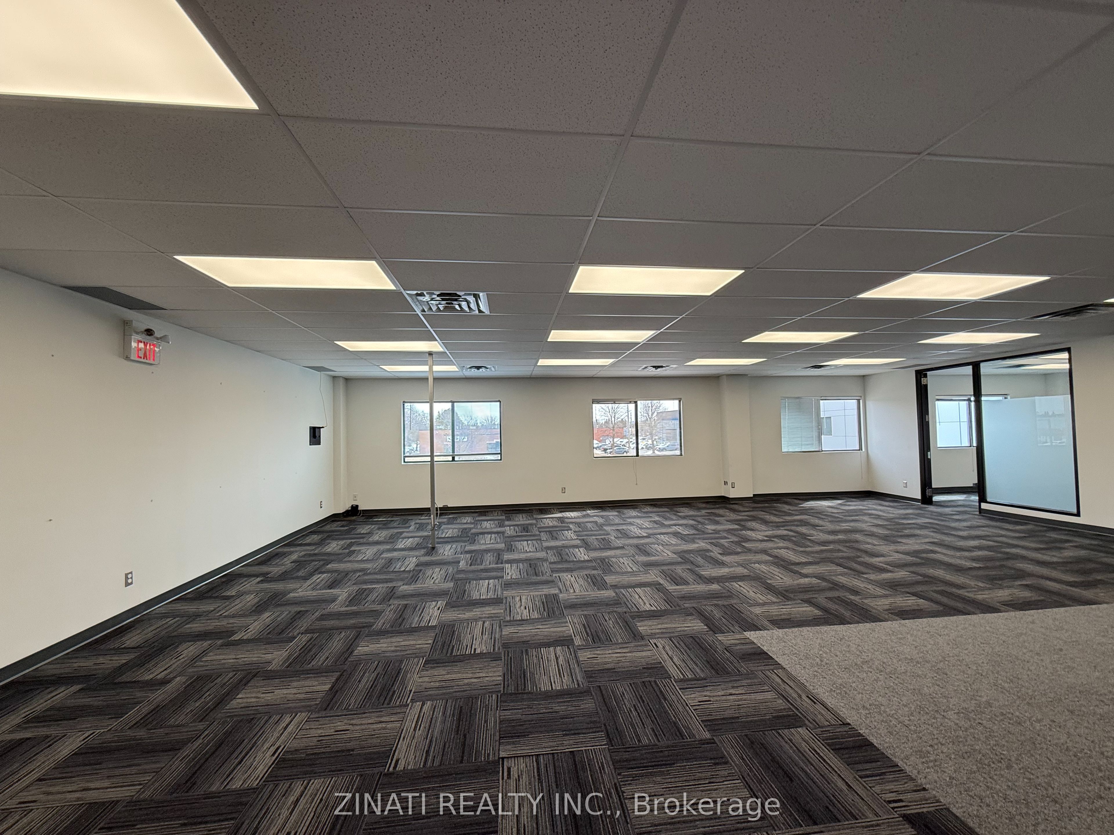 #800 - 38 Antares Drive Property Photo 6