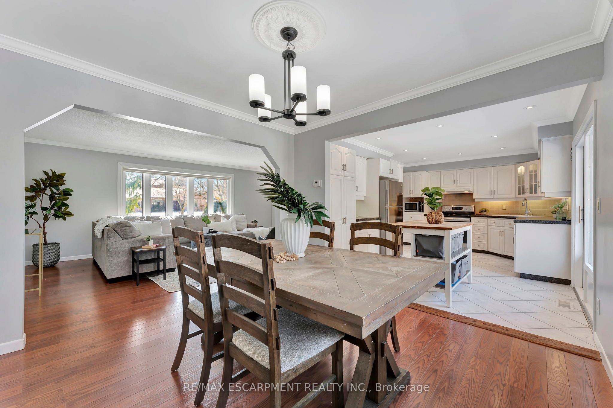 49 Lynndale Road Property Photo 8