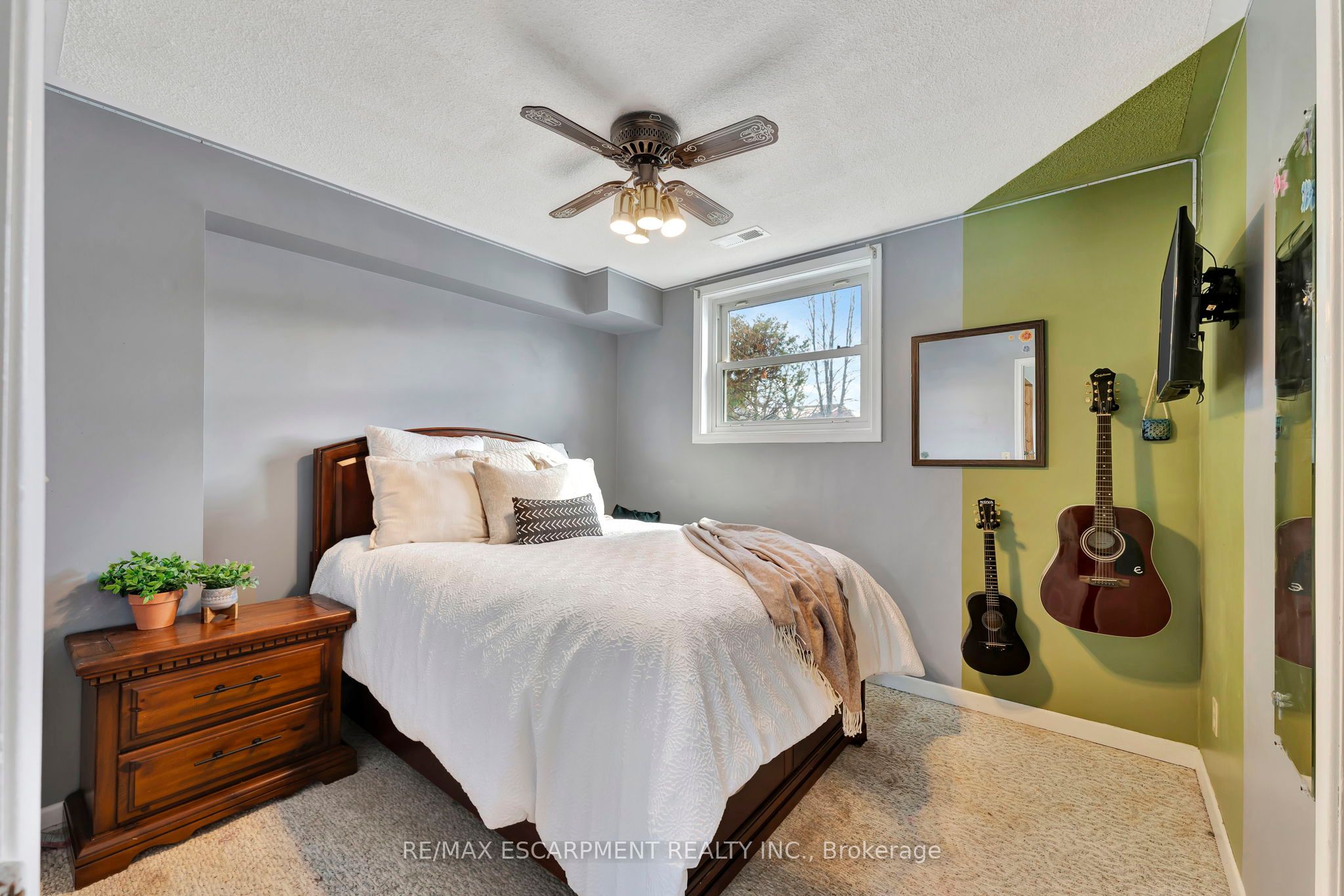 49 Lynndale Road Property Photo 23