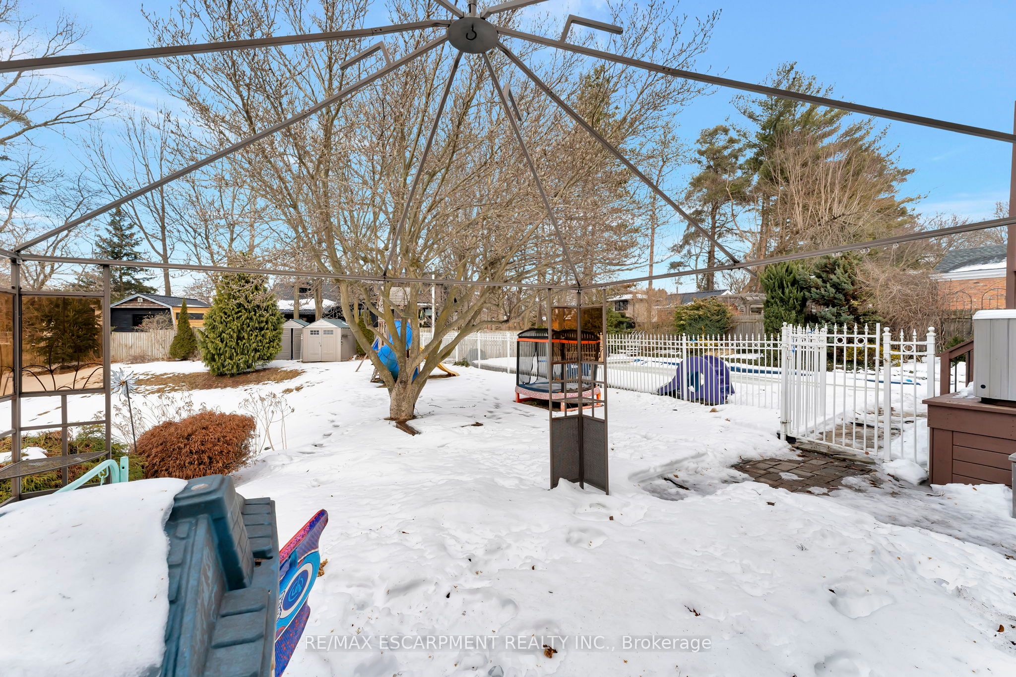 49 Lynndale Road Property Photo 37