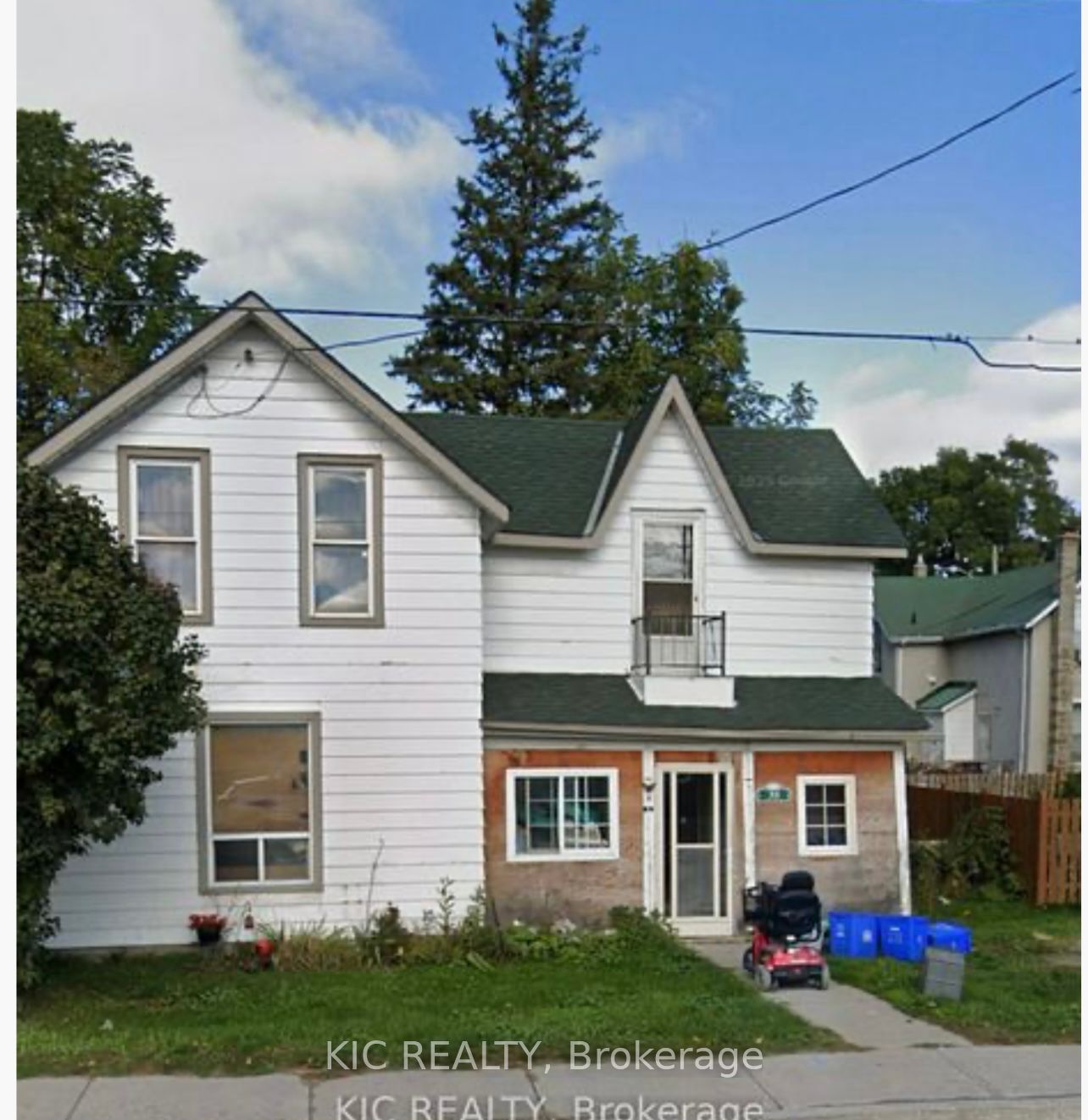 35 Ottawa St E Property Photo