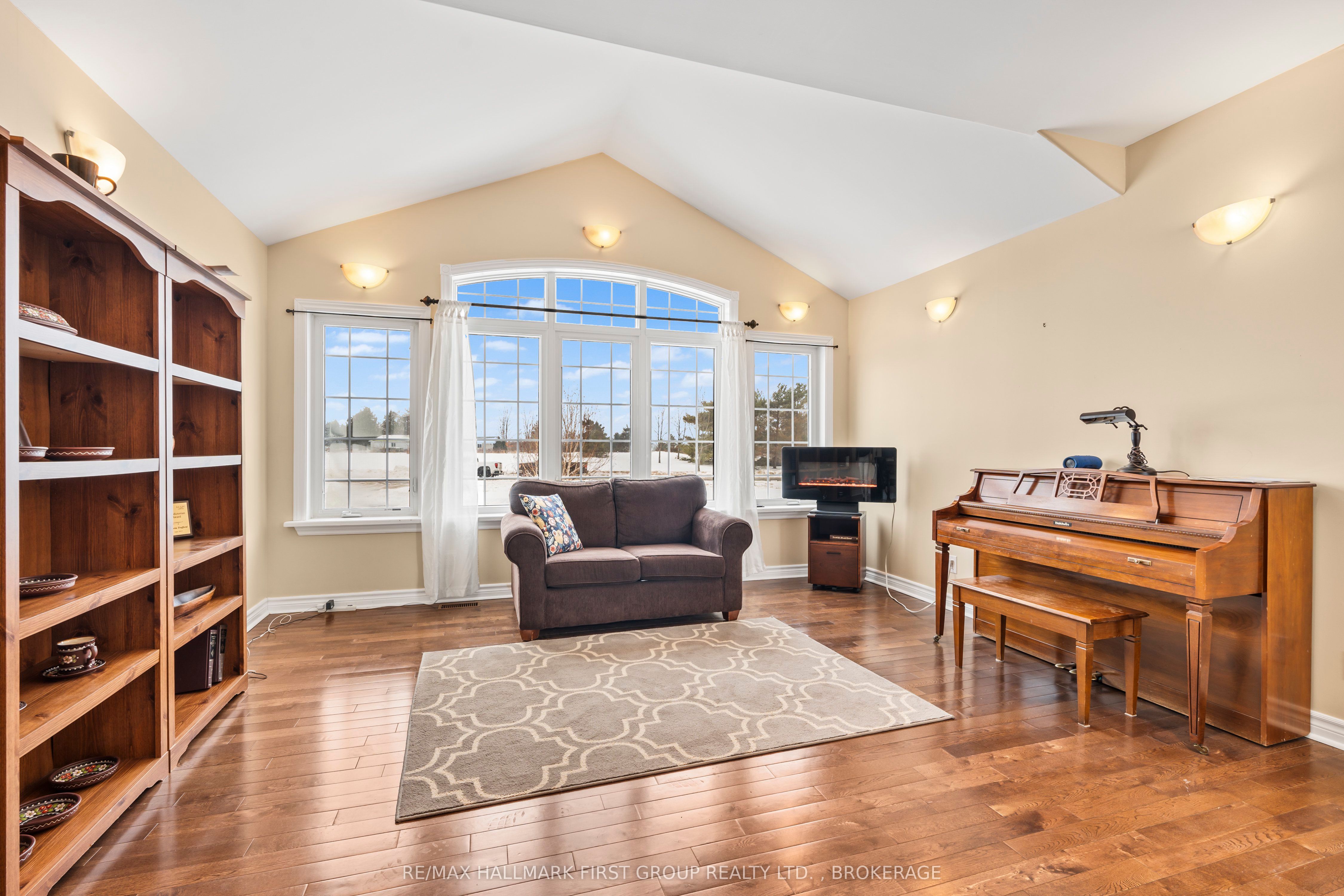 1461 English Way Property Photo 22