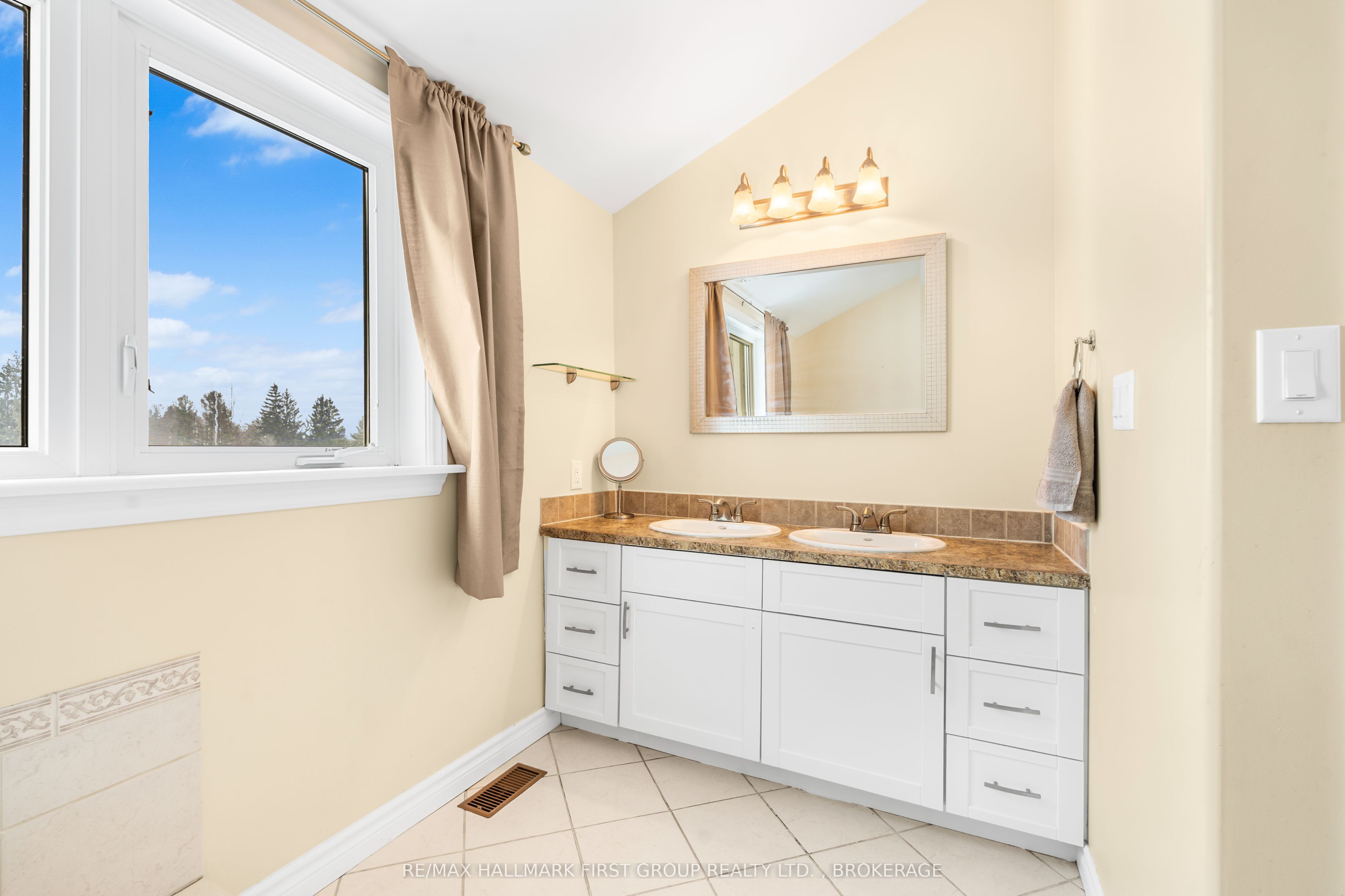 1461 English Way Property Photo 30