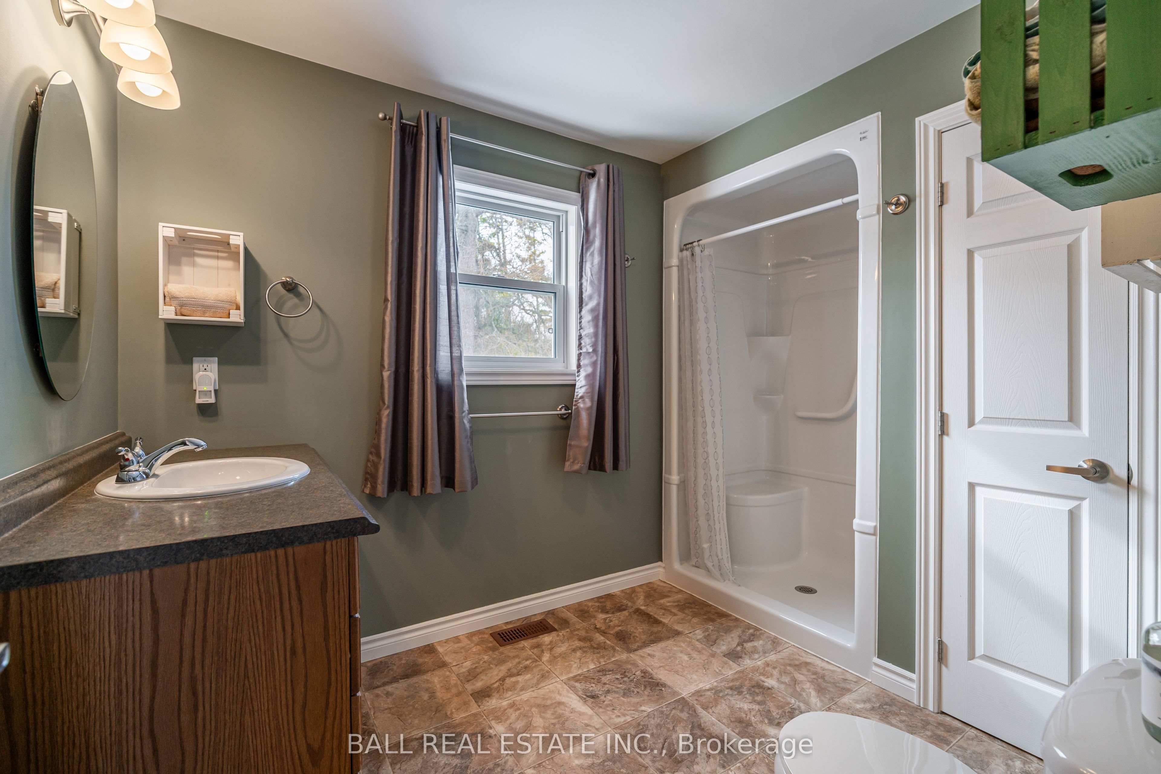 35 Elder Street Property Photo 23