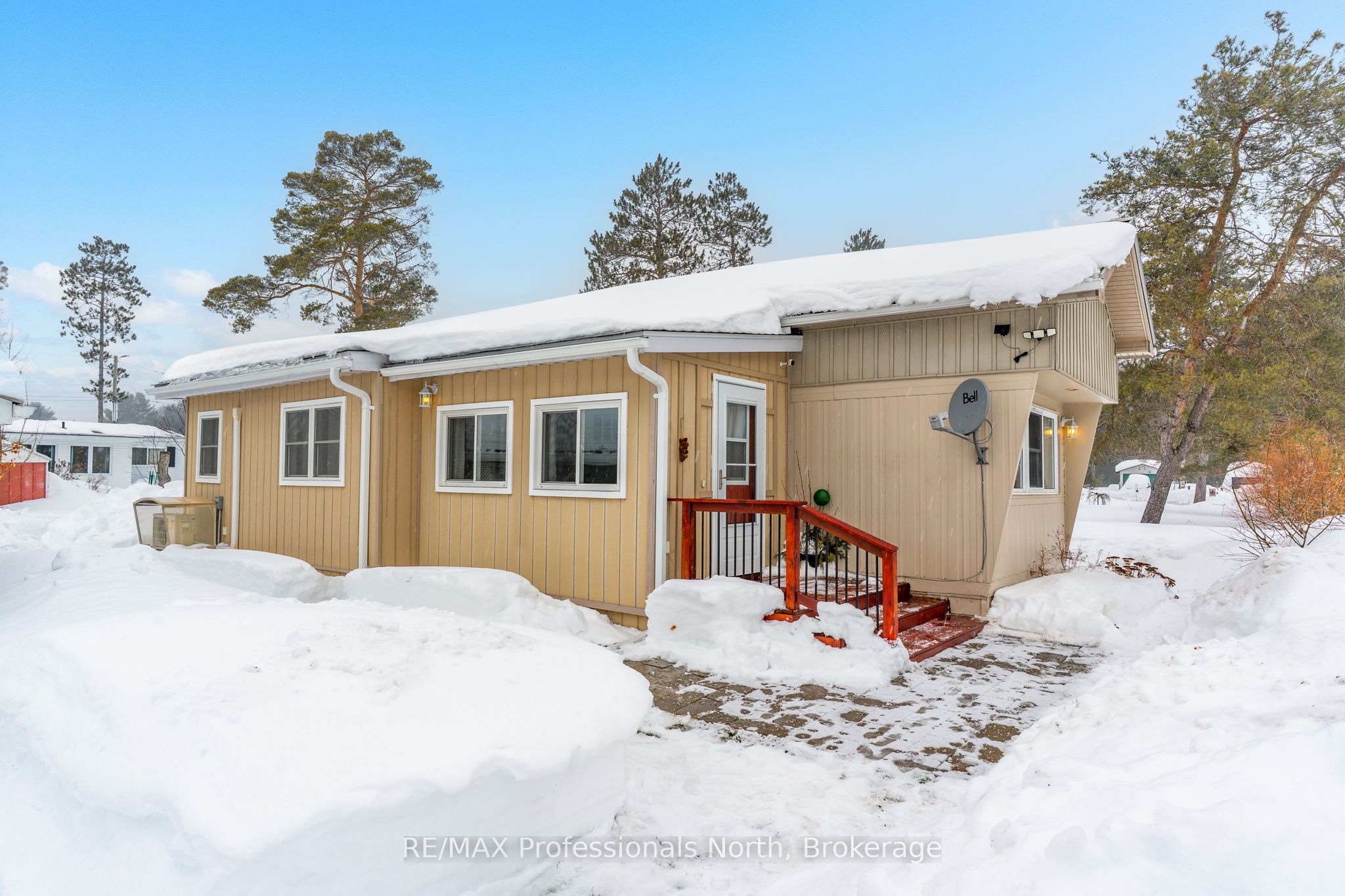 1007 2nd Ln Property Photo